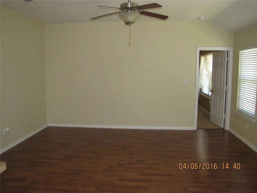 Single Family Residence For Rent in Collin County , 4200 Ridgewood Road, Melissa, Texas 75454, 3 Bedroom, 2 Bathroom, 2 Garage spaces, 1,540 Sqft, built in 2009, mls#21396206, Real Estate Agent in Melissa, Homes For Rent in Collin county, Homes For Rent in Melissa, Realtor in Melissa Texas, Real Estate Brokerage Independent Realty Texas, Luminita Cordes Realtor