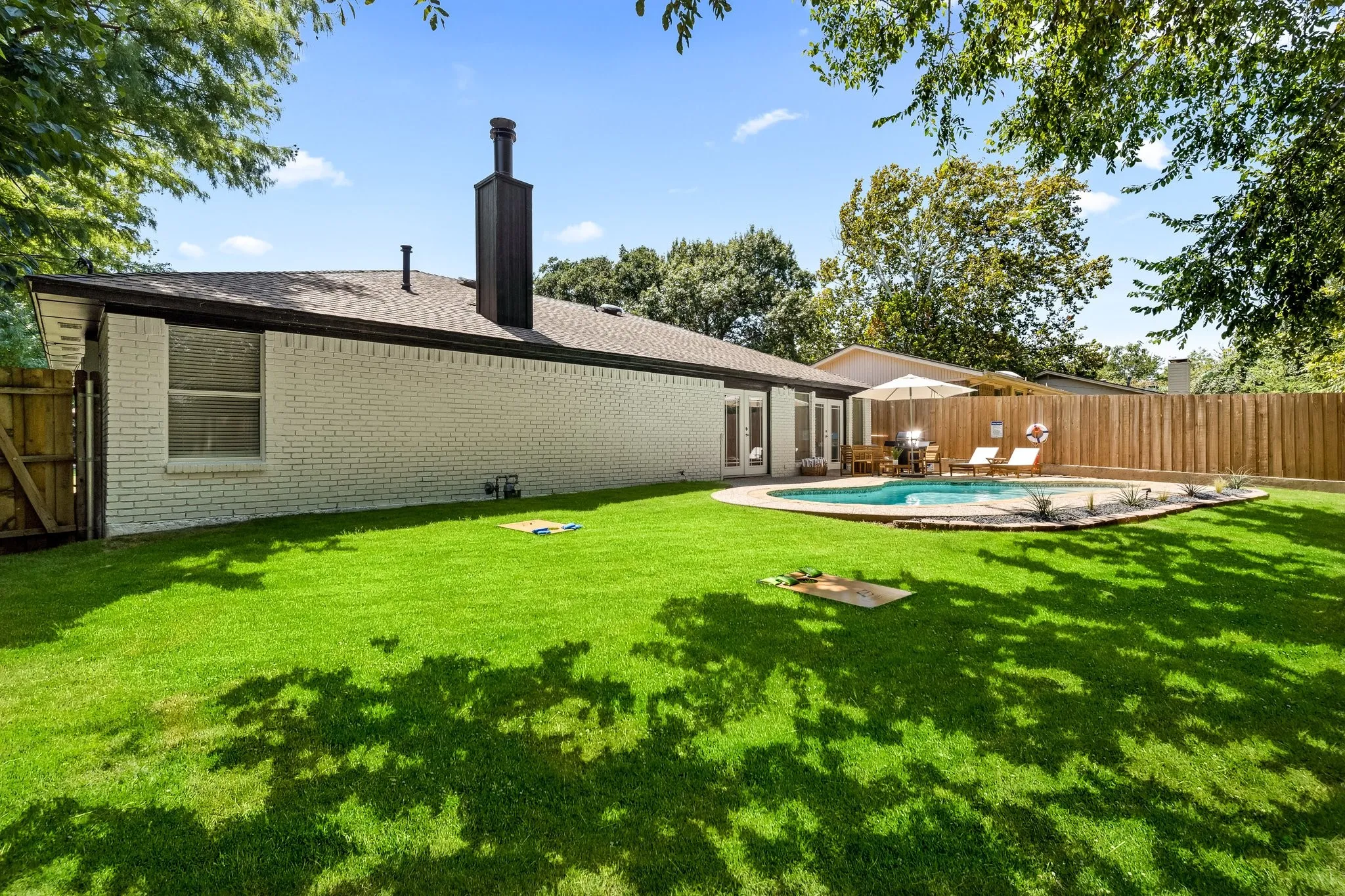 Single Family Residence For Sale in Collin County , 8840 Camfield Way, Frisco, Texas 75033, 4 Bedroom, 2 Bathroom, 2 Garage spaces, 2,106 Sqft, built in 1982, mls#21395292, Real Estate Agent in Frisco, Homes For Sale in Collin county, Homes For Sale in Frisco, Realtor in Frisco Texas, Real Estate Brokerage Independent Realty Texas, Luminita Cordes Realtor