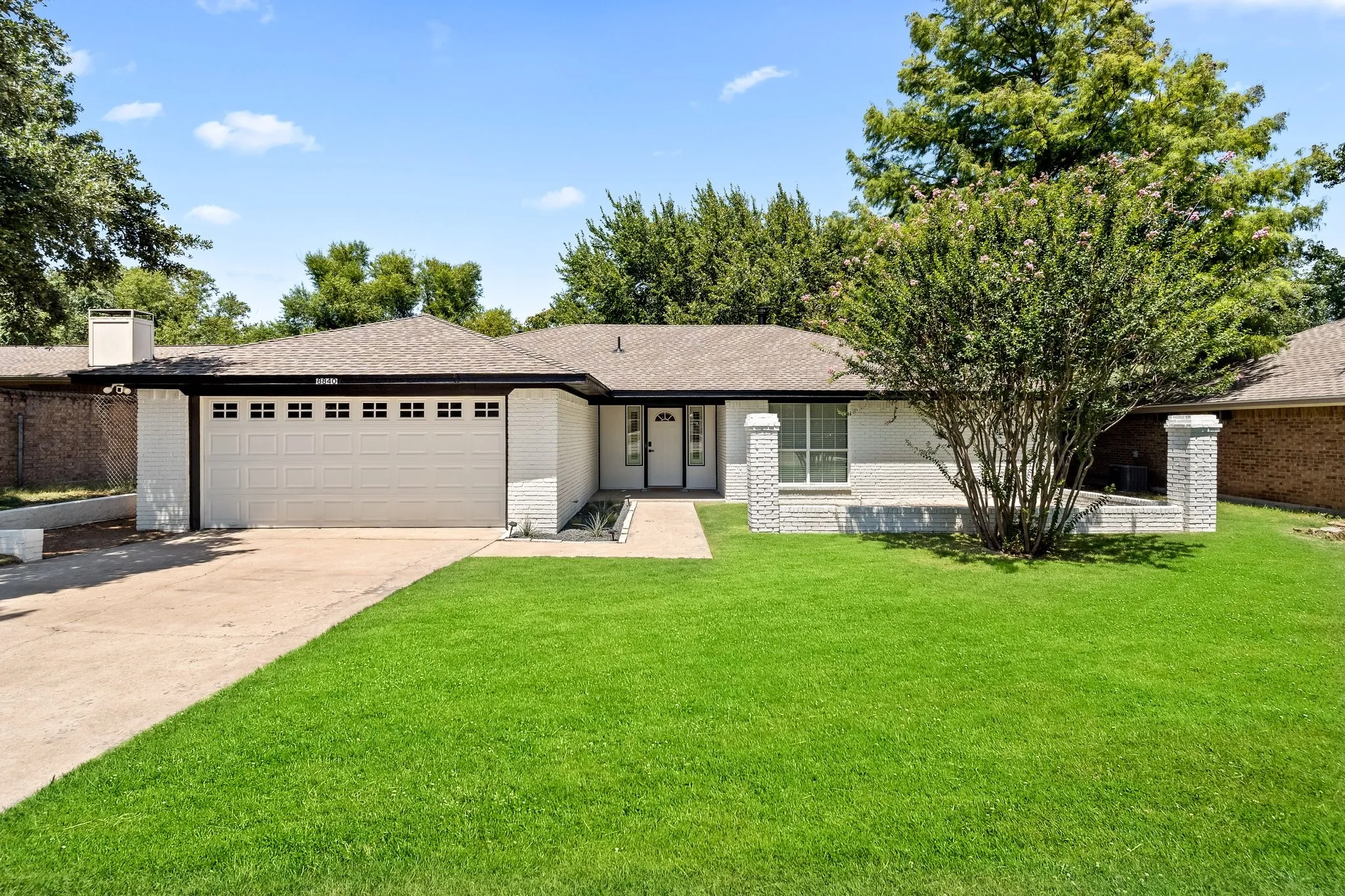 Single Family Residence For Sale in Collin County , 8840 Camfield Way, Frisco, Texas 75033, 4 Bedroom, 2 Bathroom, 2 Garage spaces, 2,106 Sqft, built in 1982, mls#21395292, Real Estate Agent in Frisco, Homes For Sale in Collin county, Homes For Sale in Frisco, Realtor in Frisco Texas, Real Estate Brokerage Independent Realty Texas, Luminita Cordes Realtor