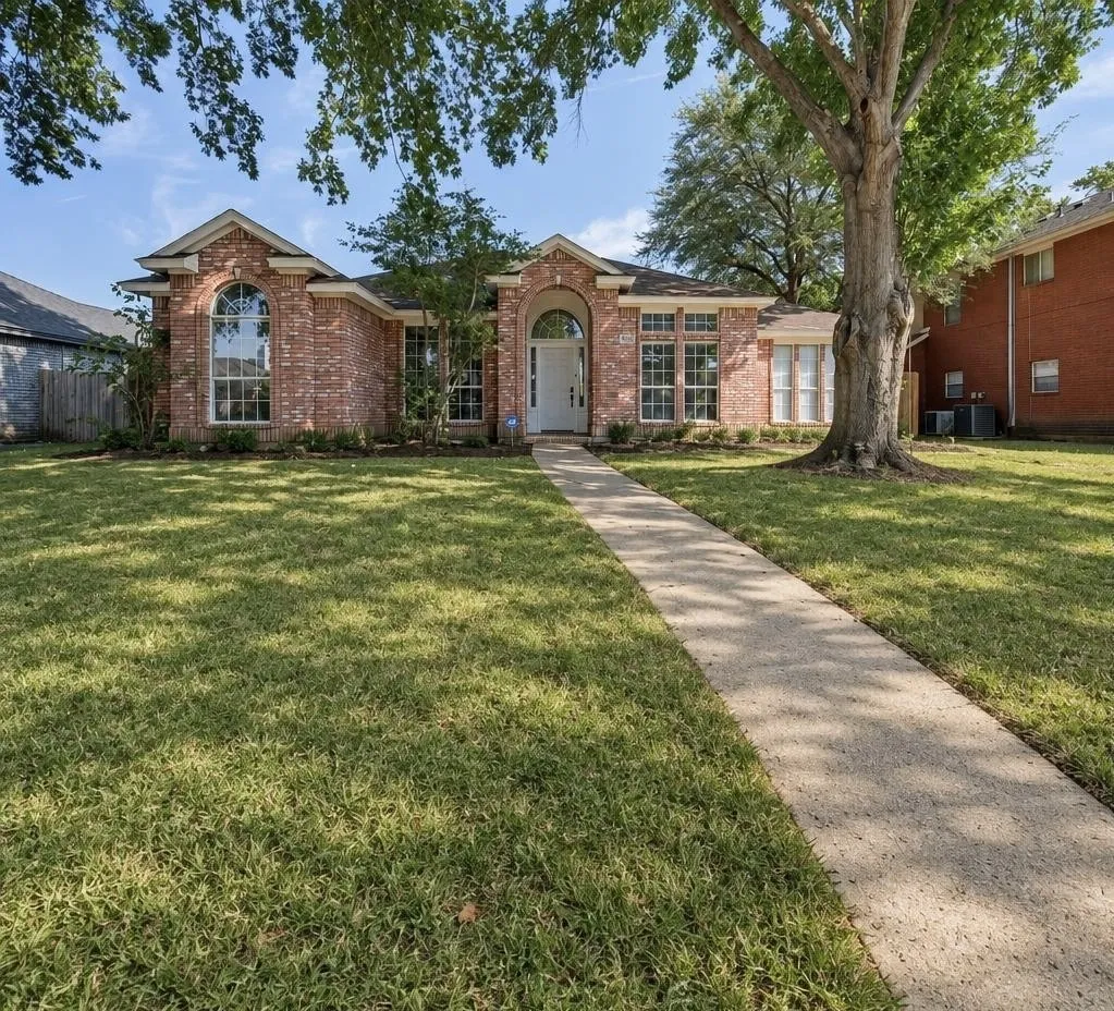 Single Family Residence For Sale
