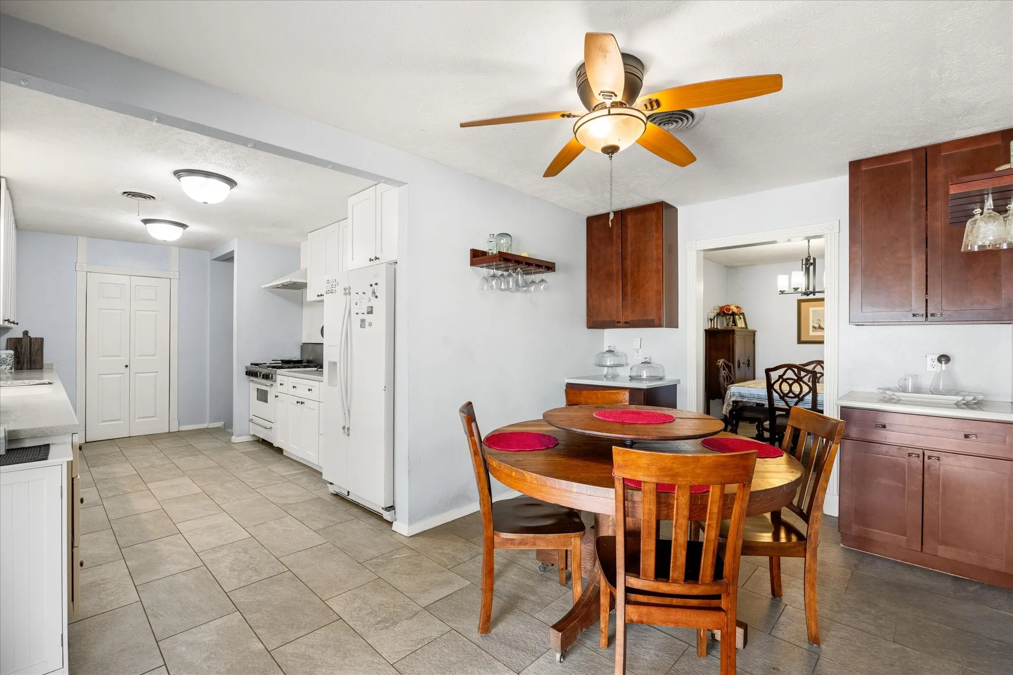 Single Family Residence For Sale in Erath County , 916 Preston Lane, Dublin, Texas 76446, 4 Bedroom, 2 Bathroom, Garage spaces, 2,240 Sqft, built in 1968, mls#21396218, Real Estate Agent in Dublin, Homes For Sale in Erath county, Homes For Sale in Dublin, Realtor in Dublin Texas, Real Estate Brokerage Independent Realty Texas, Luminita Cordes Realtor
