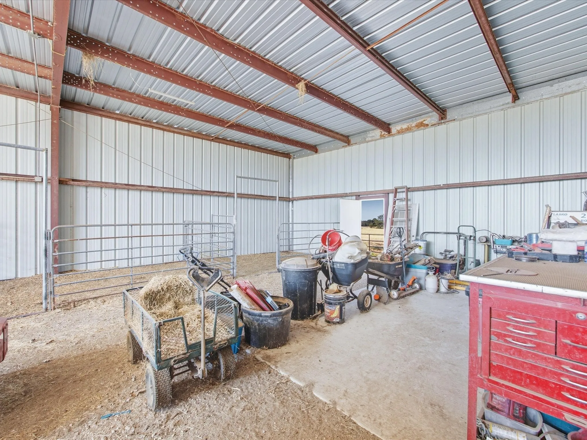 Farm For Sale in Montague County , 3914 Alamo Road, Bowie, Texas 76230, 3 Bedroom, 2 Bathroom, 2 Garage spaces, 2,265 Sqft, built in 1985, mls#21395639, Real Estate Agent in Bowie, Homes For Sale in Montague county, Homes For Sale in Bowie, Realtor in Bowie Texas, Real Estate Brokerage Independent Realty Texas, Luminita Cordes Realtor