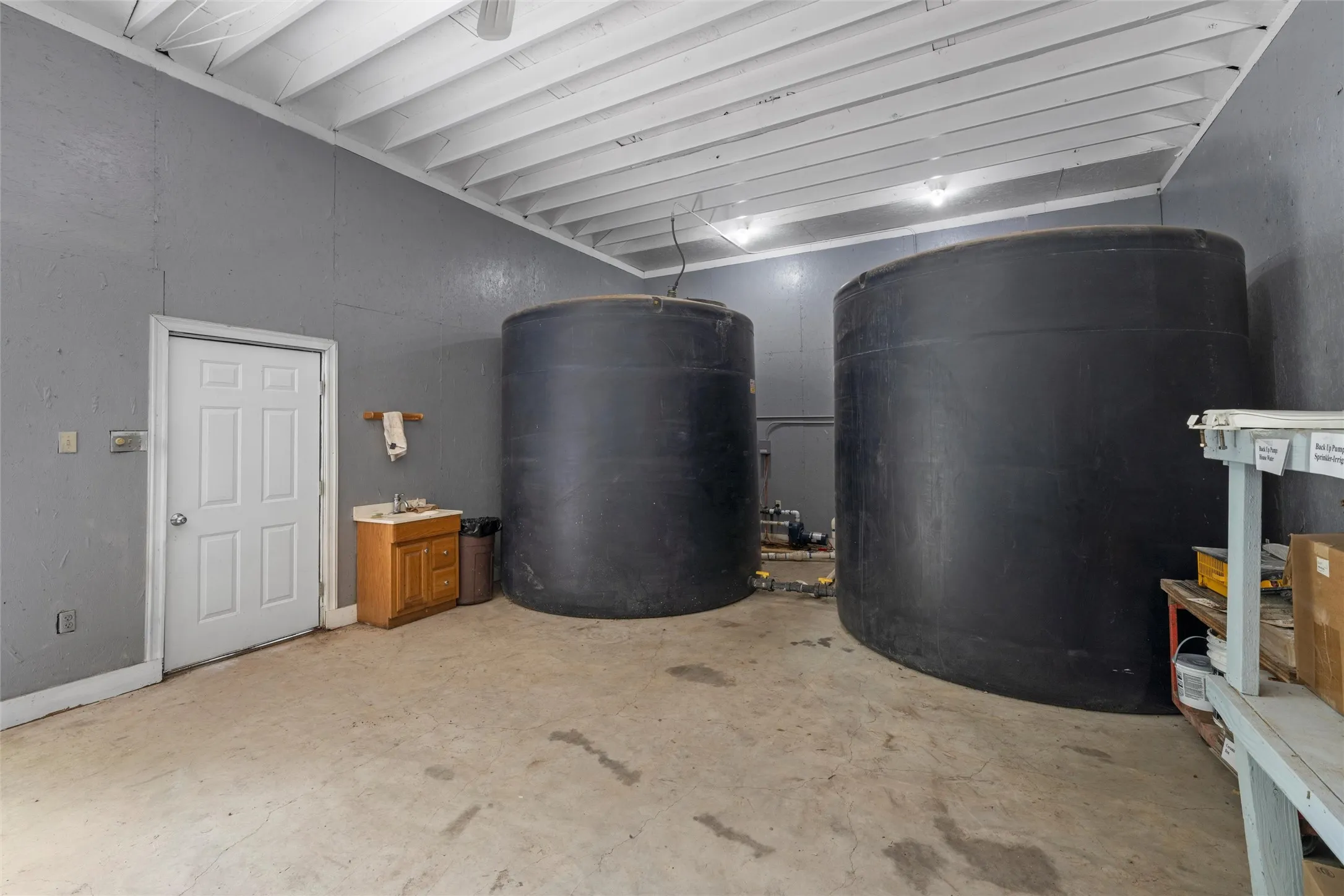 Single Family Residence For Sale in Mc Lennan County , 2029 Speegleville Road, Woodway, Texas 76712, 4 Bedroom, 5 Bathroom, 3 Garage spaces, 5,278 Sqft, built in 1980, mls#21396139, Real Estate Agent in Woodway, Homes For Sale in Mc Lennan county, Homes For Sale in Woodway, Realtor in Woodway Texas, Real Estate Brokerage Independent Realty Texas, Luminita Cordes Realtor