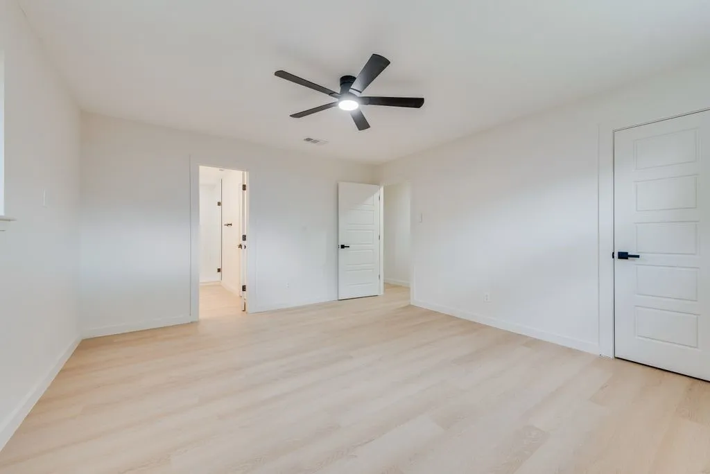 Single Family Residence For Sale in Dallas County , 804 Brook Valley Lane, Dallas, Texas 75232, 4 Bedroom, 4 Bathroom, 2 Garage spaces, 2,646 Sqft, built in 1958, mls#21395167, Real Estate Agent in Dallas, Homes For Sale in Dallas county, Homes For Sale in Dallas, Realtor in Dallas Texas, Real Estate Brokerage Independent Realty Texas, Luminita Cordes Realtor