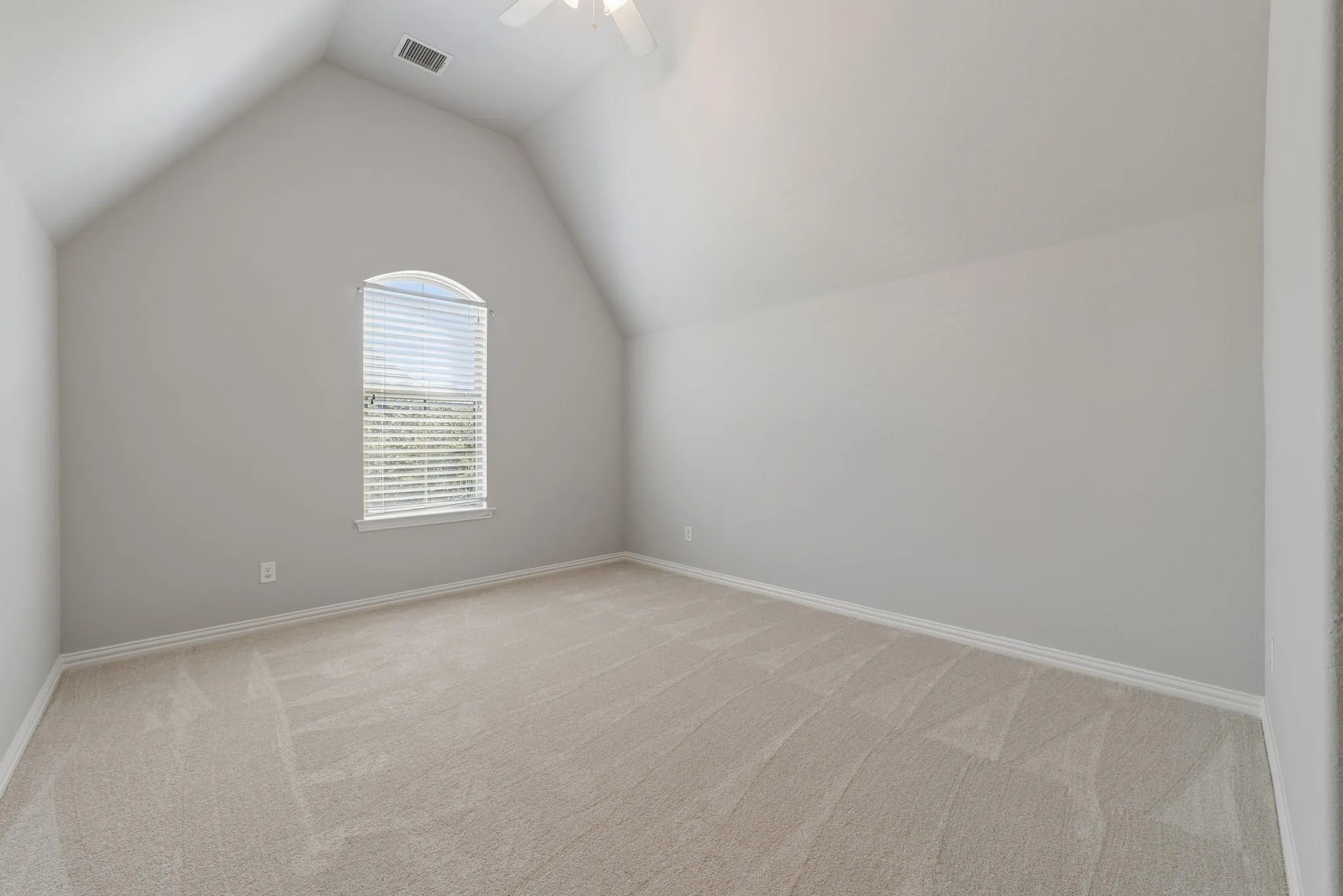 Single Family Residence For Sale in Collin County , 1318 Cypress Creek Way, Celina, Texas 75009, 5 Bedroom, 6 Bathroom, 3 Garage spaces, 4,743 Sqft, built in 2014, mls#21396225, Real Estate Agent in Celina, Homes For Sale in Collin county, Homes For Sale in Celina, Realtor in Celina Texas, Real Estate Brokerage Independent Realty Texas, Luminita Cordes Realtor