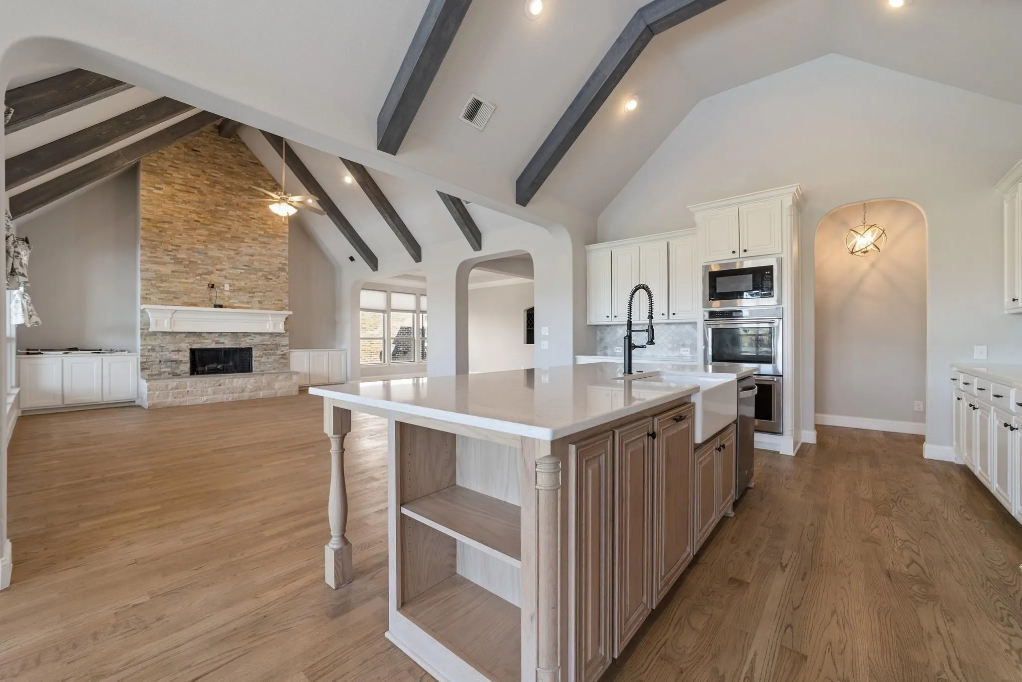 Single Family Residence For Sale in Collin County , 1318 Cypress Creek Way, Celina, Texas 75009, 5 Bedroom, 6 Bathroom, 3 Garage spaces, 4,743 Sqft, built in 2014, mls#21396225, Real Estate Agent in Celina, Homes For Sale in Collin county, Homes For Sale in Celina, Realtor in Celina Texas, Real Estate Brokerage Independent Realty Texas, Luminita Cordes Realtor
