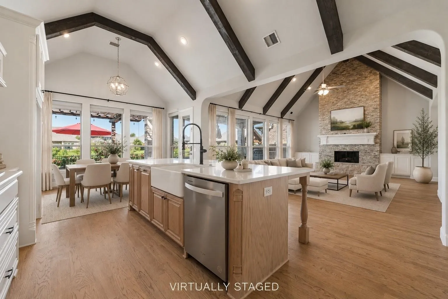 Single Family Residence For Sale in Collin County , 1318 Cypress Creek Way, Celina, Texas 75009, 5 Bedroom, 6 Bathroom, 3 Garage spaces, 4,743 Sqft, built in 2014, mls#21396225, Real Estate Agent in Celina, Homes For Sale in Collin county, Homes For Sale in Celina, Realtor in Celina Texas, Real Estate Brokerage Independent Realty Texas, Luminita Cordes Realtor