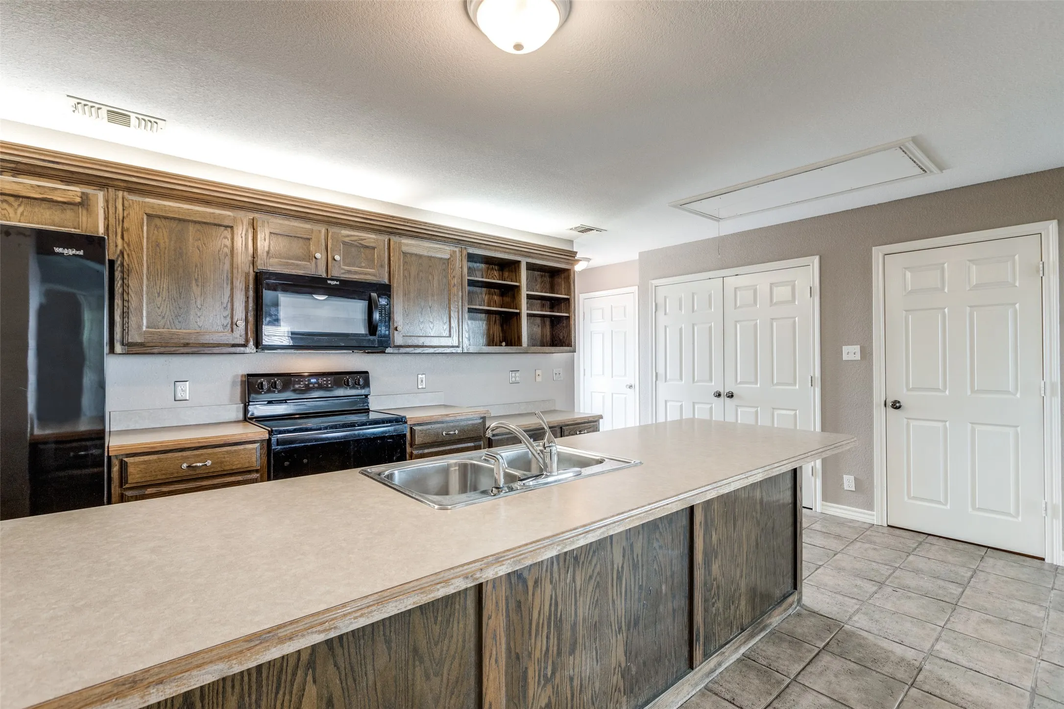 Duplex For Rent in Collin County , 5675 Four Seasons Lane, Mc Kinney, Texas 75071, 1 Bedroom, 1 Bathroom, Garage spaces, 980 Sqft, built in 2001, mls#21395958, Real Estate Agent in Mc Kinney, Homes For Rent in Collin county, Homes For Rent in Mc Kinney, Realtor in Mc Kinney Texas, Real Estate Brokerage Independent Realty Texas, Luminita Cordes Realtor