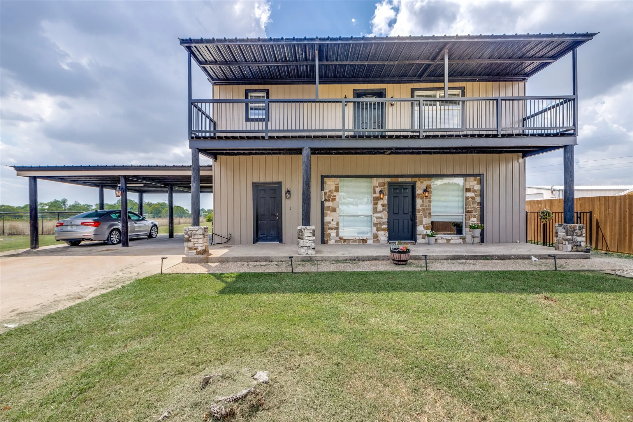 Duplex For Rent in Collin County , 5675 Four Seasons Lane, Mc Kinney, Texas 75071, 1 Bedroom, 1 Bathroom, Garage spaces, 980 Sqft, built in 2001, mls#21395958, Real Estate Agent in Mc Kinney, Homes For Rent in Collin county, Homes For Rent in Mc Kinney, Realtor in Mc Kinney Texas, Real Estate Brokerage Independent Realty Texas, Luminita Cordes Realtor