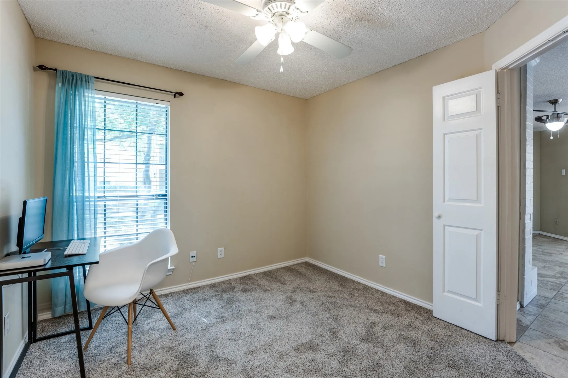 Condominium For Rent in Dallas County , 16301 Ledgemont Lane 179, Addison, Texas 75001, 2 Bedroom, 2 Bathroom, Garage spaces, 978 Sqft, built in 1982, mls#21396237, Real Estate Agent in Addison, Homes For Rent in Dallas county, Homes For Rent in Addison, Realtor in Addison Texas, Real Estate Brokerage Independent Realty Texas, Luminita Cordes Realtor