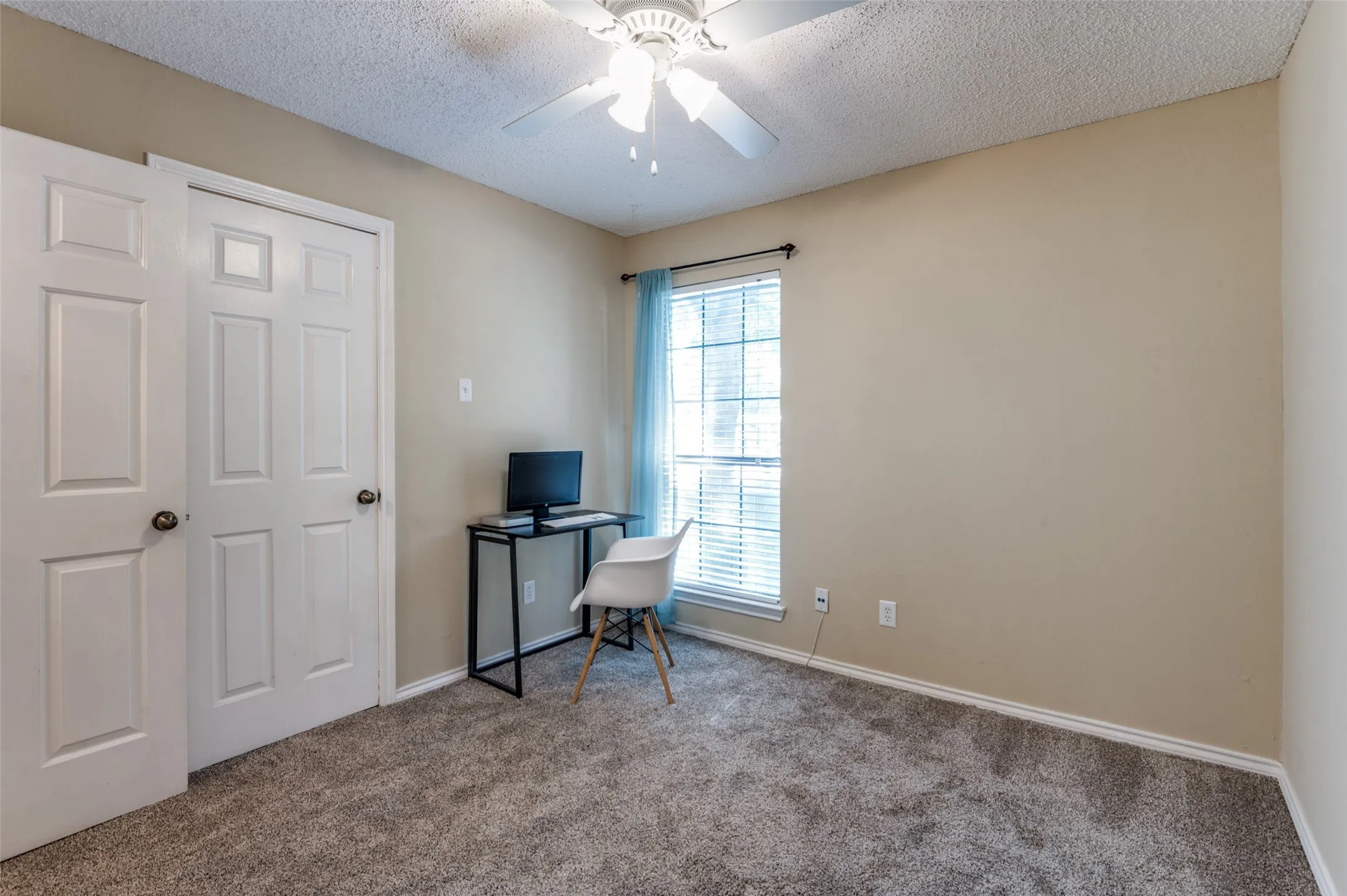 Condominium For Rent in Dallas County , 16301 Ledgemont Lane 179, Addison, Texas 75001, 2 Bedroom, 2 Bathroom, Garage spaces, 978 Sqft, built in 1982, mls#21396237, Real Estate Agent in Addison, Homes For Rent in Dallas county, Homes For Rent in Addison, Realtor in Addison Texas, Real Estate Brokerage Independent Realty Texas, Luminita Cordes Realtor