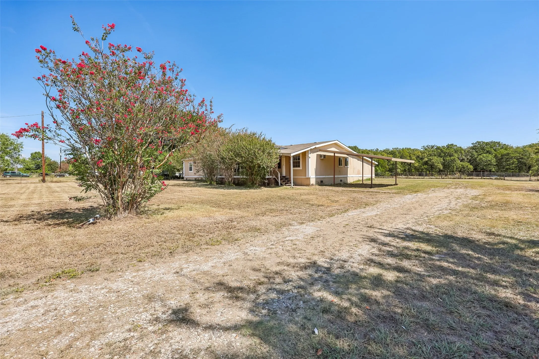 Mobile Home For Sale in Hunt County , 3393 Meadow Drive, Caddo Mills, Texas 75135, 4 Bedroom, 2 Bathroom, 1 Garage spaces, 2,728 Sqft, built in 1987, mls#21391831, Real Estate Agent in Caddo Mills, Homes For Sale in Hunt county, Homes For Sale in Caddo Mills, Realtor in Caddo Mills Texas, Real Estate Brokerage Independent Realty Texas, Luminita Cordes Realtor