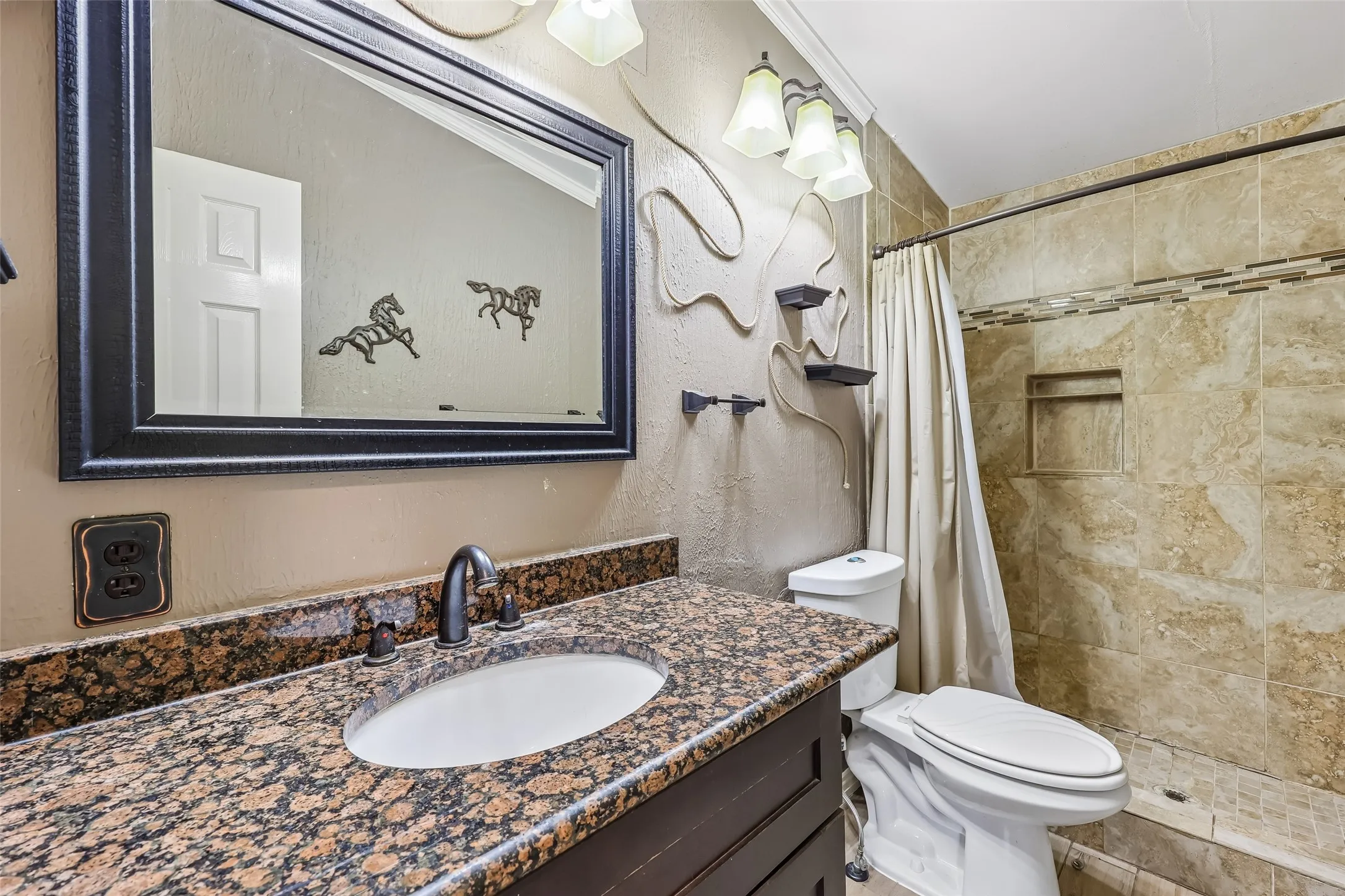 Mobile Home For Sale in Hunt County , 3393 Meadow Drive, Caddo Mills, Texas 75135, 4 Bedroom, 2 Bathroom, 1 Garage spaces, 2,728 Sqft, built in 1987, mls#21391831, Real Estate Agent in Caddo Mills, Homes For Sale in Hunt county, Homes For Sale in Caddo Mills, Realtor in Caddo Mills Texas, Real Estate Brokerage Independent Realty Texas, Luminita Cordes Realtor