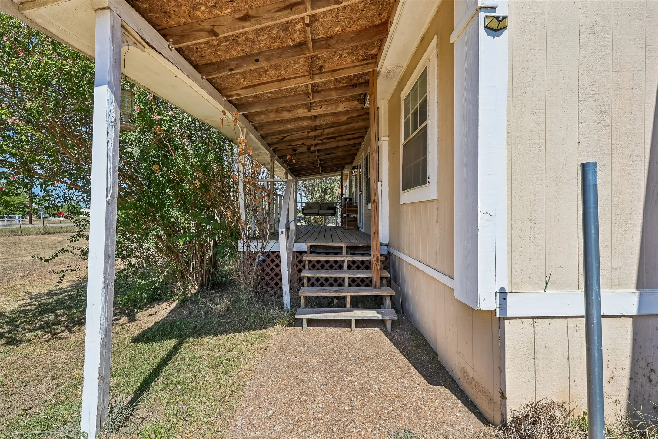 Mobile Home For Sale in Hunt County , 3393 Meadow Drive, Caddo Mills, Texas 75135, 4 Bedroom, 2 Bathroom, 1 Garage spaces, 2,728 Sqft, built in 1987, mls#21391831, Real Estate Agent in Caddo Mills, Homes For Sale in Hunt county, Homes For Sale in Caddo Mills, Realtor in Caddo Mills Texas, Real Estate Brokerage Independent Realty Texas, Luminita Cordes Realtor