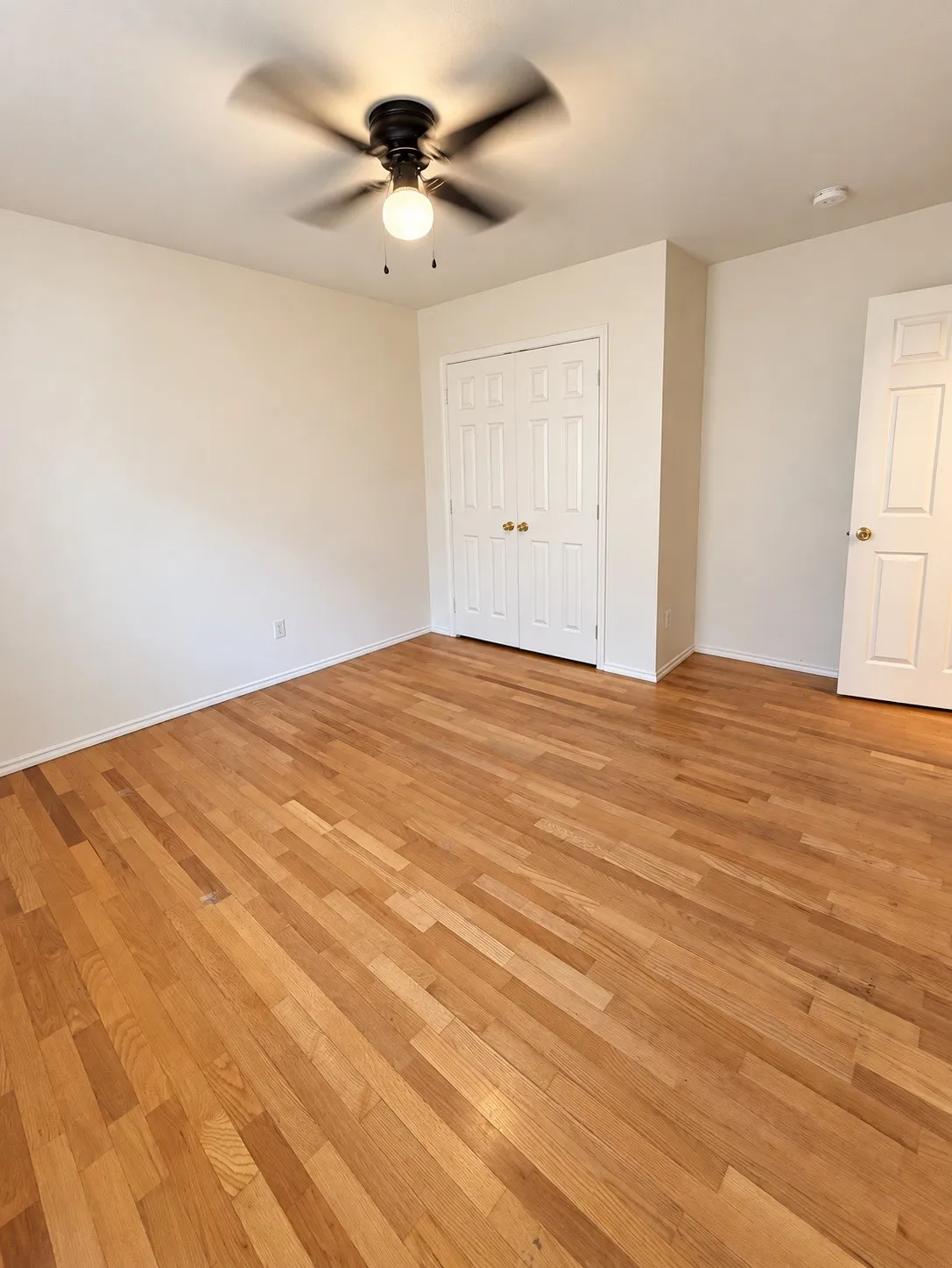Single Family Residence For Sale in Tarrant County , 1314 Maple Terrace Drive, Mansfield, Texas 76063, 3 Bedroom, 4 Bathroom, 2 Garage spaces, 1,893 Sqft, built in 2004, mls#21395110, Real Estate Agent in Mansfield, Homes For Sale in Tarrant county, Homes For Sale in Mansfield, Realtor in Mansfield Texas, Real Estate Brokerage Independent Realty Texas, Luminita Cordes Realtor