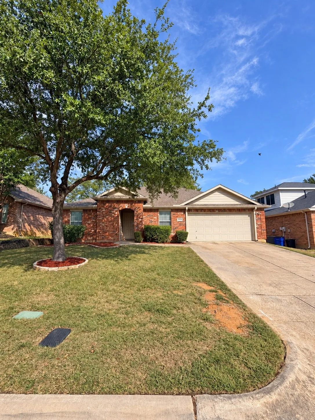 Single Family Residence For Sale in Tarrant County , 1314 Maple Terrace Drive, Mansfield, Texas 76063, 3 Bedroom, 4 Bathroom, 2 Garage spaces, 1,893 Sqft, built in 2004, mls#21395110, Real Estate Agent in Mansfield, Homes For Sale in Tarrant county, Homes For Sale in Mansfield, Realtor in Mansfield Texas, Real Estate Brokerage Independent Realty Texas, Luminita Cordes Realtor