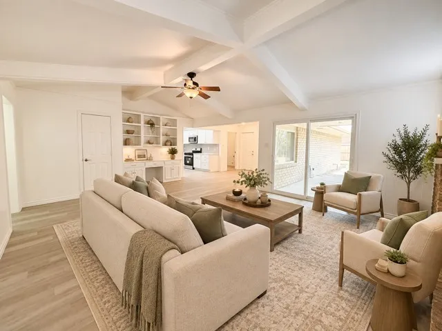 Single Family Residence For Sale in Dallas County , 2147 Oak Valley Lane, Dallas, Texas 75232, 3 Bedroom, 3 Bathroom, 2 Garage spaces, 2,162 Sqft, built in 1967, mls#21396227, Real Estate Agent in Dallas, Homes For Sale in Dallas county, Homes For Sale in Dallas, Realtor in Dallas Texas, Real Estate Brokerage Independent Realty Texas, Luminita Cordes Realtor