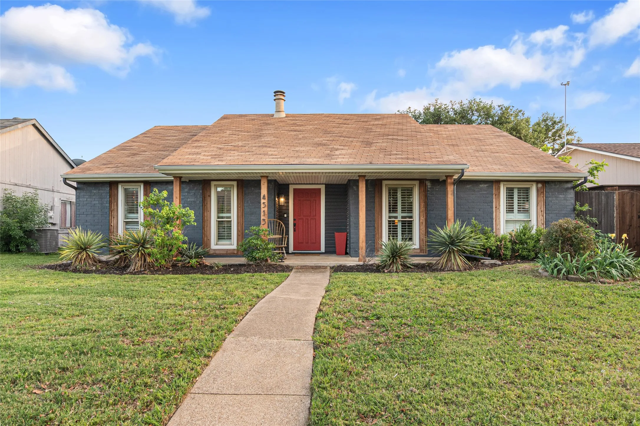 Single Family Residence For Sale in Denton County , 4513 Hale Street, The Colony, Texas 75056, 3 Bedroom, 2 Bathroom, 2 Garage spaces, 1,720 Sqft, built in 1982, mls#21394738, Real Estate Agent in The Colony, Homes For Sale in Denton county, Homes For Sale in The Colony, Realtor in The Colony Texas, Real Estate Brokerage Independent Realty Texas, Luminita Cordes Realtor