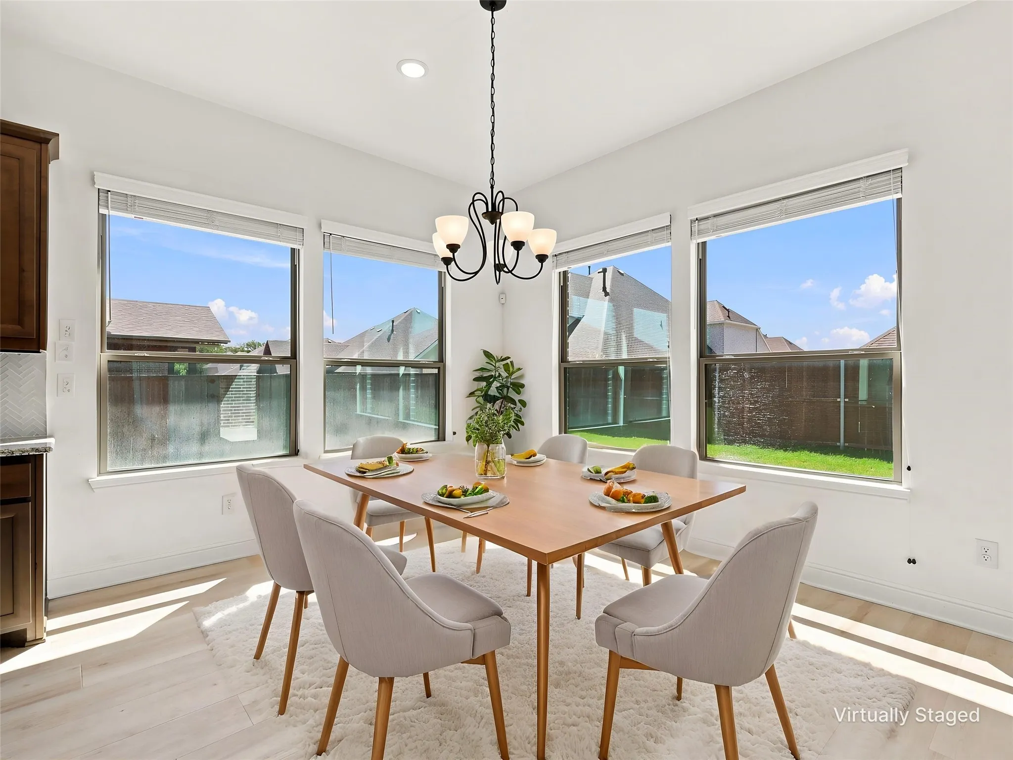 Eat-in kitchen is convenient for busy mornings!