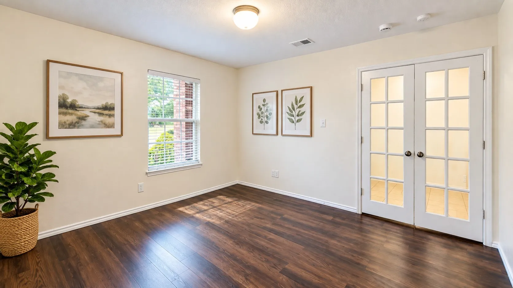 Single Family Residence For Rent in Tarrant County , 12709 Mourning Dove Lane, Fort Worth, Texas 76244, 4 Bedroom, 2 Bathroom, 2 Garage spaces, 2,093 Sqft, built in 2008, mls#21394960, Real Estate Agent in Fort Worth, Homes For Rent in Tarrant county, Homes For Rent in Fort Worth, Realtor in Fort Worth Texas, Real Estate Brokerage Independent Realty Texas, Luminita Cordes Realtor