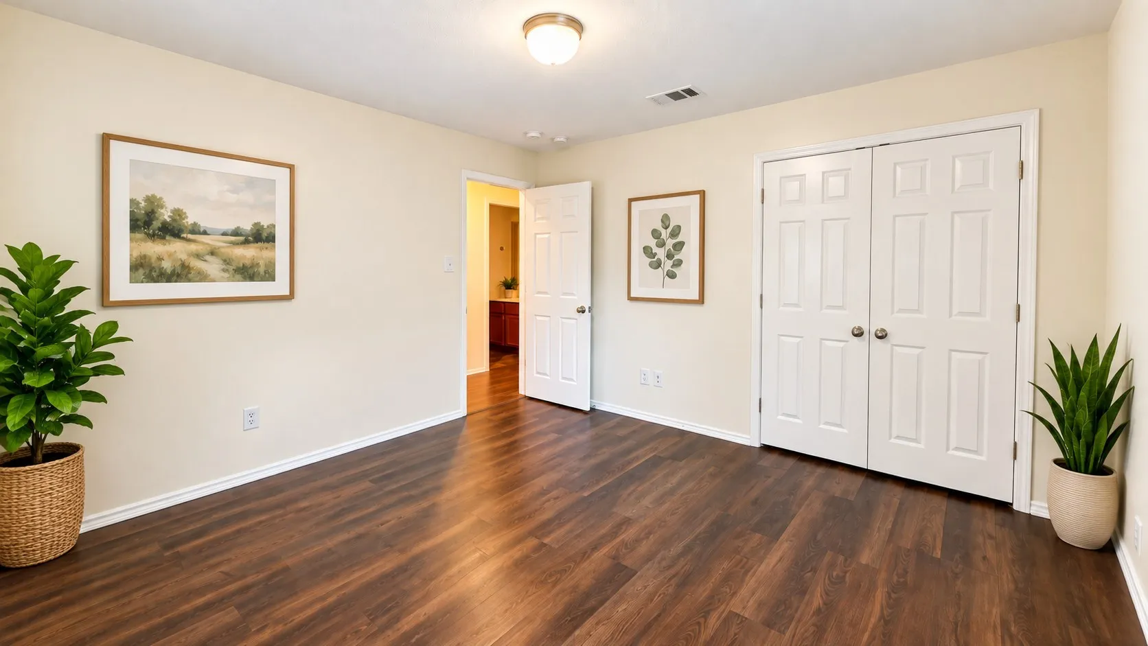 Single Family Residence For Rent in Tarrant County , 12709 Mourning Dove Lane, Fort Worth, Texas 76244, 4 Bedroom, 2 Bathroom, 2 Garage spaces, 2,093 Sqft, built in 2008, mls#21394960, Real Estate Agent in Fort Worth, Homes For Rent in Tarrant county, Homes For Rent in Fort Worth, Realtor in Fort Worth Texas, Real Estate Brokerage Independent Realty Texas, Luminita Cordes Realtor