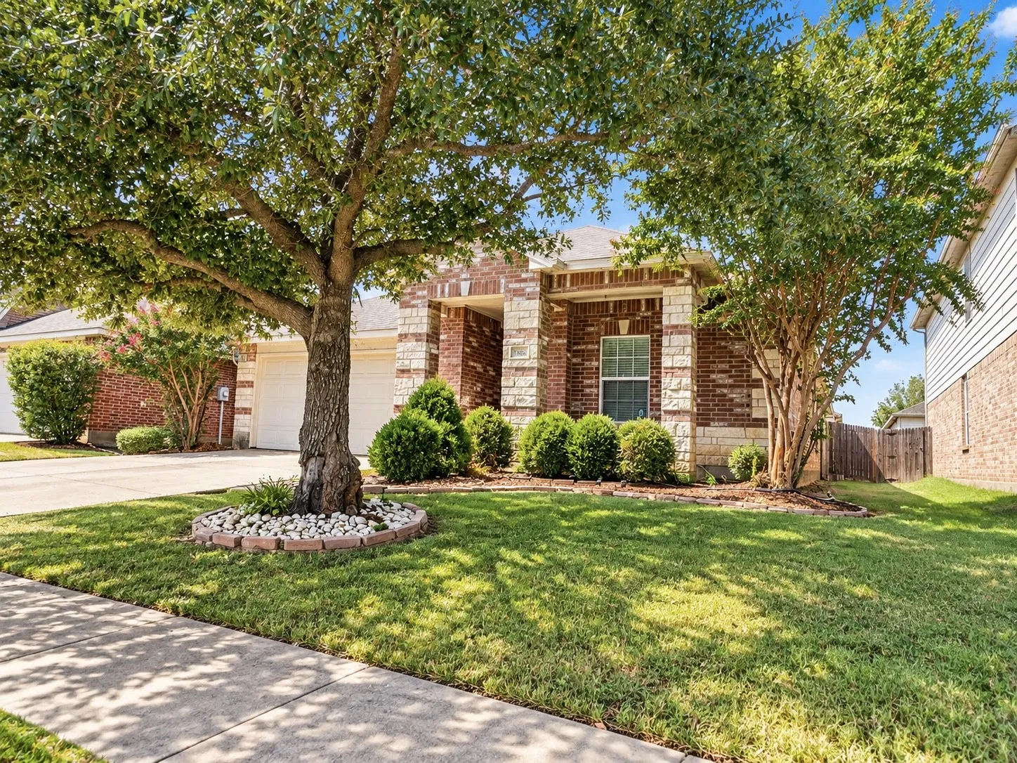 Single Family Residence For Rent