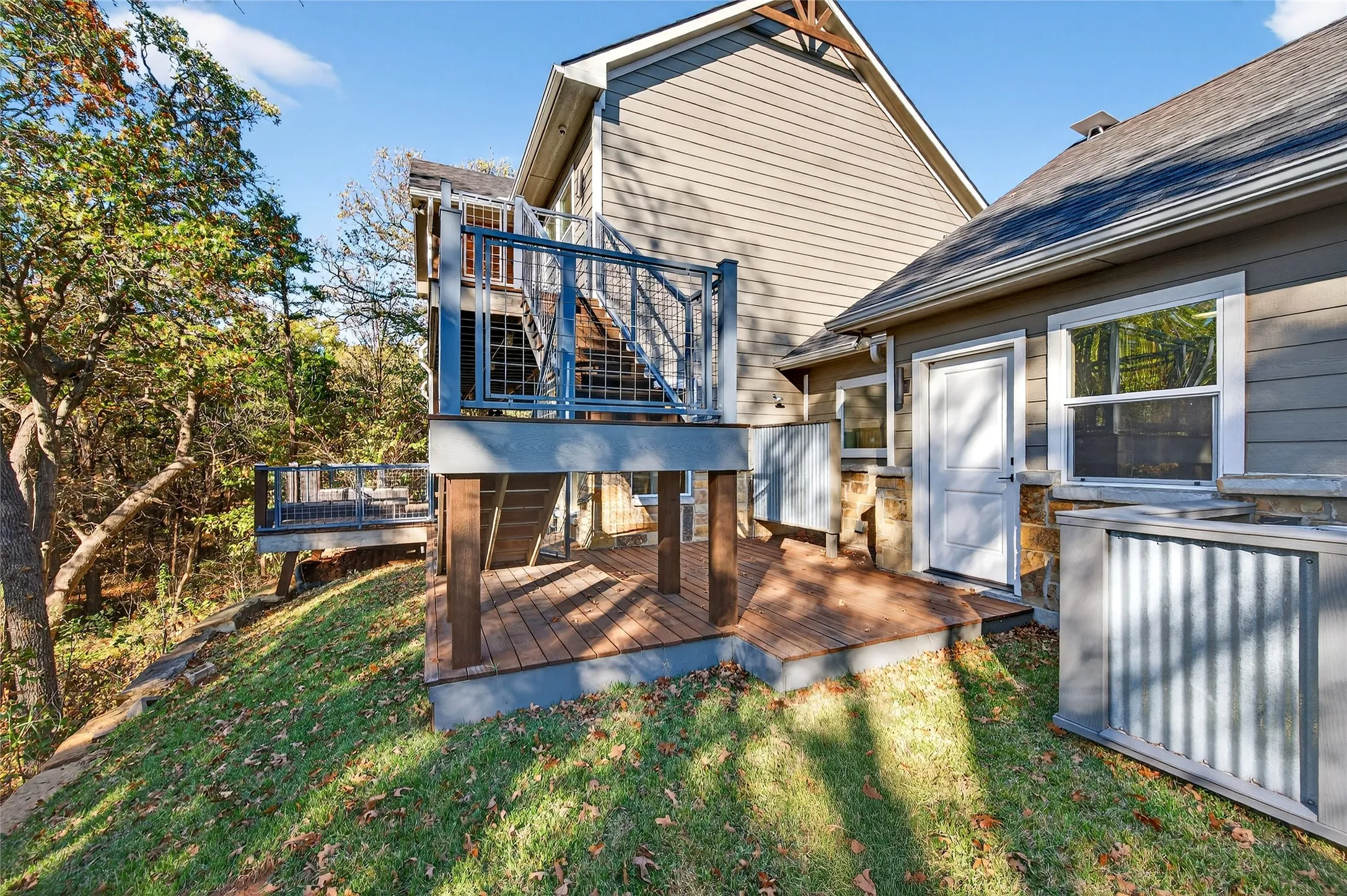 Single Family Residence For Sale in Grayson County , 315 Homesite Road, Pottsboro, Texas 75076, 4 Bedroom, 4 Bathroom, 4 Garage spaces, 2,585 Sqft, built in 2014, mls#21395903, Real Estate Agent in Pottsboro, Homes For Sale in Grayson county, Homes For Sale in Pottsboro, Realtor in Pottsboro Texas, Real Estate Brokerage Independent Realty Texas, Luminita Cordes Realtor
