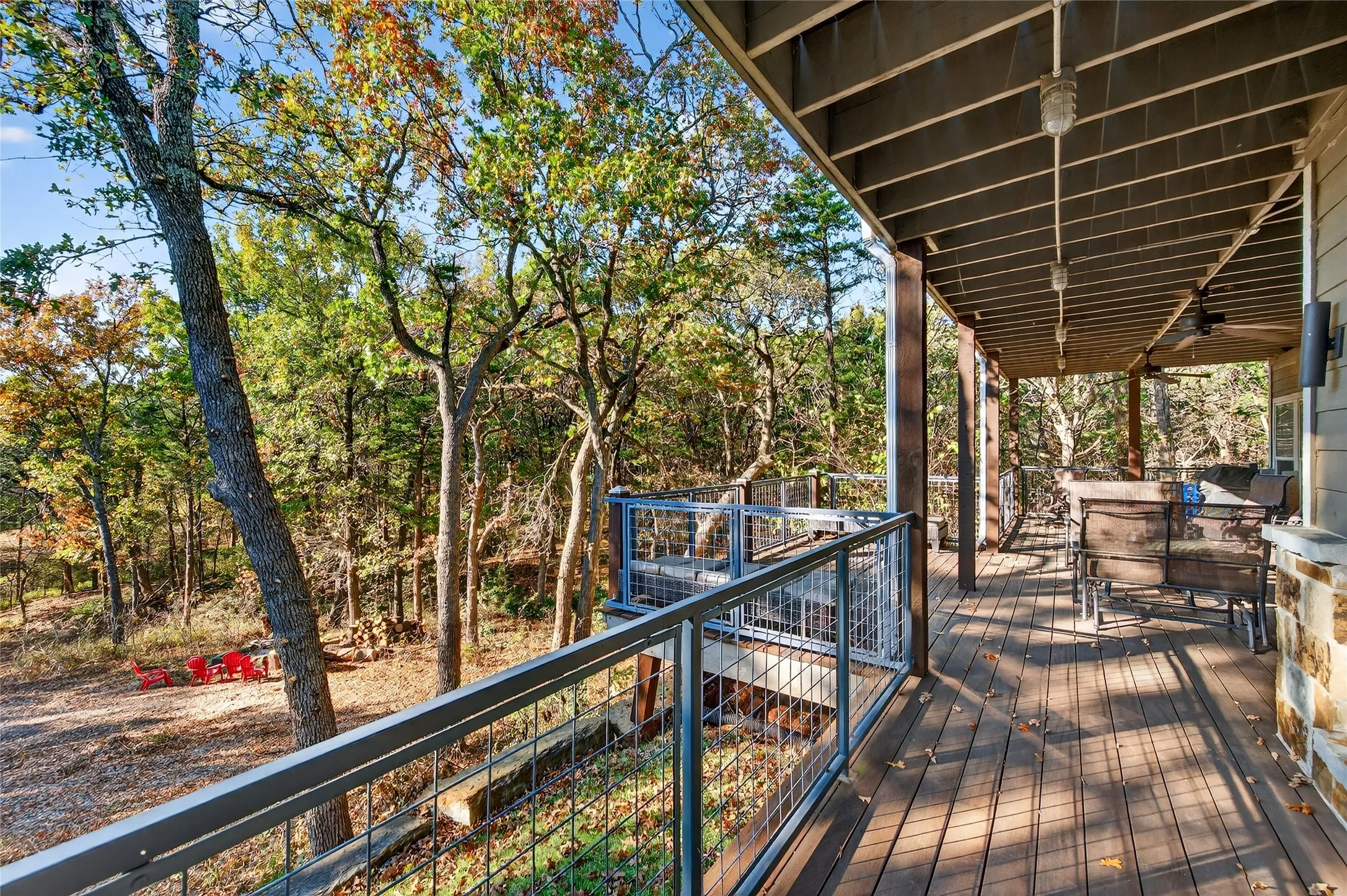 Single Family Residence For Sale in Grayson County , 315 Homesite Road, Pottsboro, Texas 75076, 4 Bedroom, 4 Bathroom, 4 Garage spaces, 2,585 Sqft, built in 2014, mls#21395903, Real Estate Agent in Pottsboro, Homes For Sale in Grayson county, Homes For Sale in Pottsboro, Realtor in Pottsboro Texas, Real Estate Brokerage Independent Realty Texas, Luminita Cordes Realtor