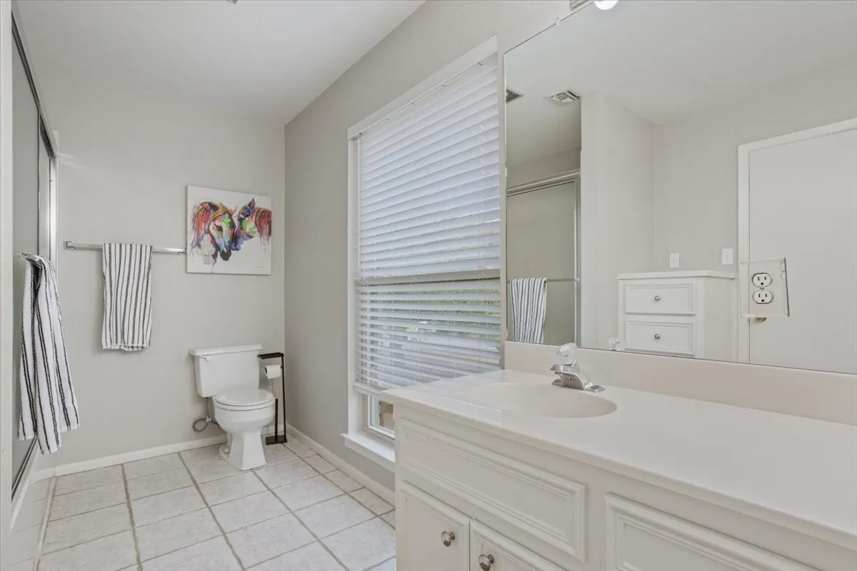 Single Family Residence For Sale in Mc Lennan County , 2424 Richards Drive, Waco, Texas 76710, 4 Bedroom, 3 Bathroom, 2 Garage spaces, 3,141 Sqft, built in 1974, mls#21395426, Real Estate Agent in Waco, Homes For Sale in Mc Lennan county, Homes For Sale in Waco, Realtor in Waco Texas, Real Estate Brokerage Independent Realty Texas, Luminita Cordes Realtor
