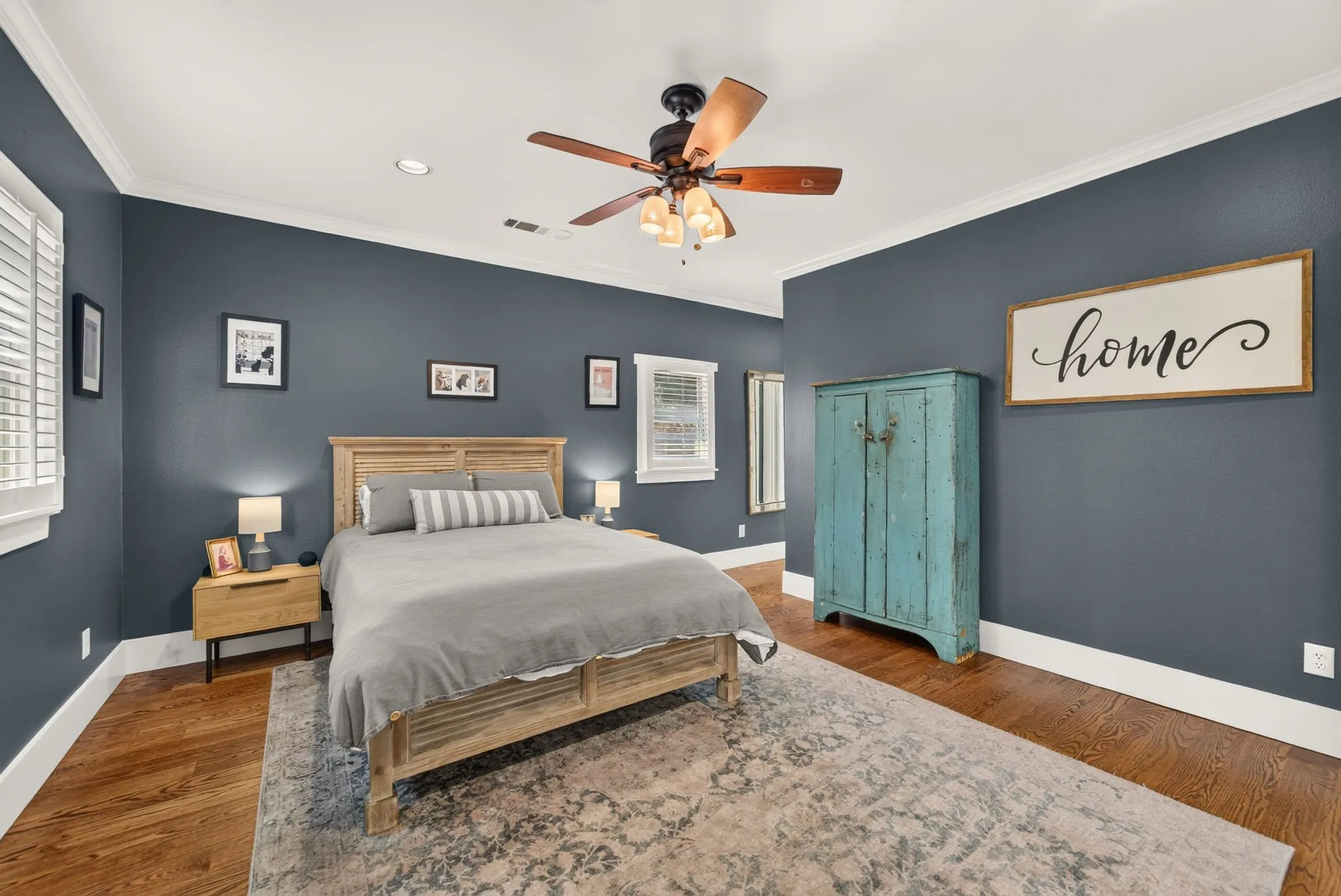 Single Family Residence For Sale in Dallas County , 6002 Prospect Avenue, Dallas, Texas 75206, 4 Bedroom, 3 Bathroom, 2 Garage spaces, 2,676 Sqft, built in 2002, mls#21394480, Real Estate Agent in Dallas, Homes For Sale in Dallas county, Homes For Sale in Dallas, Realtor in Dallas Texas, Real Estate Brokerage Independent Realty Texas, Luminita Cordes Realtor
