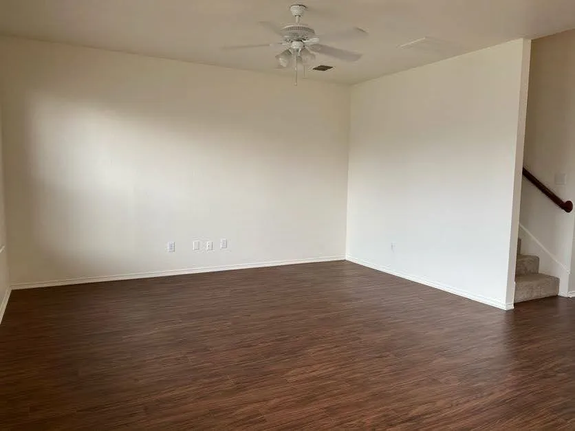 Single Family Residence For Rent in Tarrant County , 413 Mystic River Trail, Fort Worth, Texas 76131, 4 Bedroom, 3 Bathroom, 2 Garage spaces, 2,737 Sqft, built in 2006, mls#21396271, Real Estate Agent in Fort Worth, Homes For Rent in Tarrant county, Homes For Rent in Fort Worth, Realtor in Fort Worth Texas, Real Estate Brokerage Independent Realty Texas, Luminita Cordes Realtor