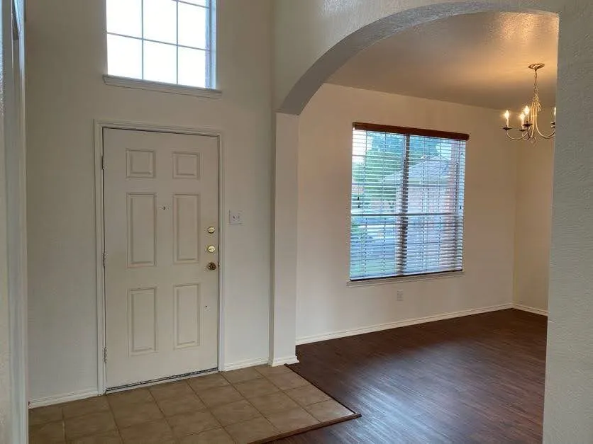 Single Family Residence For Rent in Tarrant County , 413 Mystic River Trail, Fort Worth, Texas 76131, 4 Bedroom, 3 Bathroom, 2 Garage spaces, 2,737 Sqft, built in 2006, mls#21396271, Real Estate Agent in Fort Worth, Homes For Rent in Tarrant county, Homes For Rent in Fort Worth, Realtor in Fort Worth Texas, Real Estate Brokerage Independent Realty Texas, Luminita Cordes Realtor