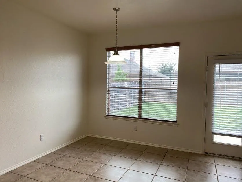 Single Family Residence For Rent in Tarrant County , 413 Mystic River Trail, Fort Worth, Texas 76131, 4 Bedroom, 3 Bathroom, 2 Garage spaces, 2,737 Sqft, built in 2006, mls#21396271, Real Estate Agent in Fort Worth, Homes For Rent in Tarrant county, Homes For Rent in Fort Worth, Realtor in Fort Worth Texas, Real Estate Brokerage Independent Realty Texas, Luminita Cordes Realtor