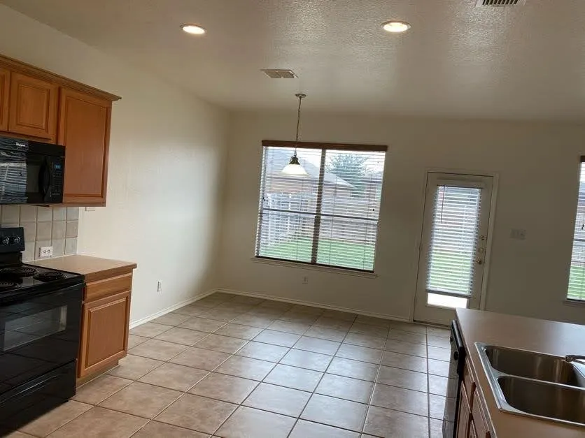 Single Family Residence For Rent in Tarrant County , 413 Mystic River Trail, Fort Worth, Texas 76131, 4 Bedroom, 3 Bathroom, 2 Garage spaces, 2,737 Sqft, built in 2006, mls#21396271, Real Estate Agent in Fort Worth, Homes For Rent in Tarrant county, Homes For Rent in Fort Worth, Realtor in Fort Worth Texas, Real Estate Brokerage Independent Realty Texas, Luminita Cordes Realtor