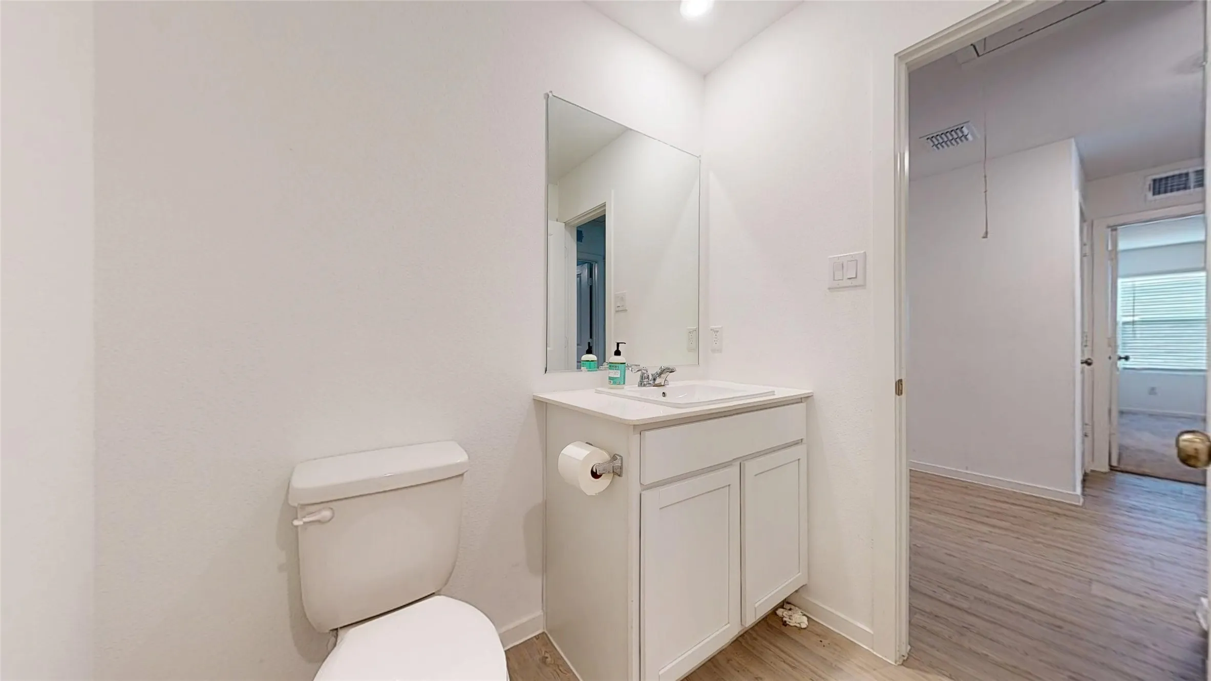 Single Family Residence For Sale in Ellis County , 4952 Stonebridge Drive, Ennis, Texas 75119, 4 Bedroom, 2 Bathroom, 2 Garage spaces, 1,764 Sqft, built in 2024, mls#21394962, Real Estate Agent in Ennis, Homes For Sale in Ellis county, Homes For Sale in Ennis, Realtor in Ennis Texas, Real Estate Brokerage Independent Realty Texas, Luminita Cordes Realtor