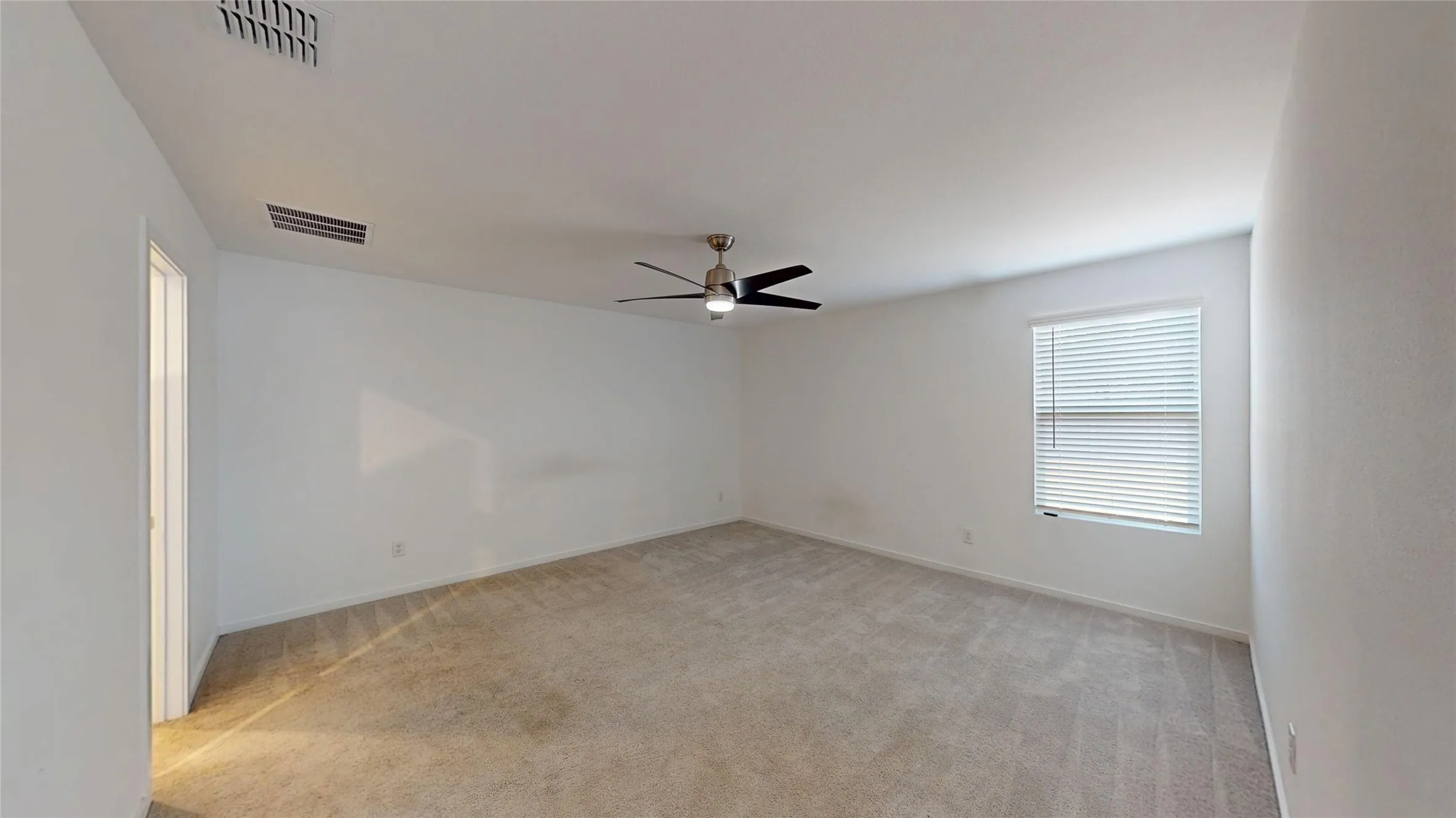 Single Family Residence For Sale in Ellis County , 4952 Stonebridge Drive, Ennis, Texas 75119, 4 Bedroom, 2 Bathroom, 2 Garage spaces, 1,764 Sqft, built in 2024, mls#21394962, Real Estate Agent in Ennis, Homes For Sale in Ellis county, Homes For Sale in Ennis, Realtor in Ennis Texas, Real Estate Brokerage Independent Realty Texas, Luminita Cordes Realtor