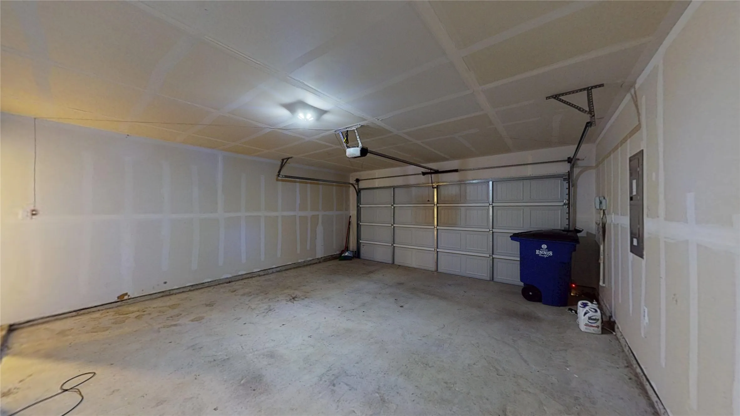 Single Family Residence For Sale in Ellis County , 4952 Stonebridge Drive, Ennis, Texas 75119, 4 Bedroom, 2 Bathroom, 2 Garage spaces, 1,764 Sqft, built in 2024, mls#21394962, Real Estate Agent in Ennis, Homes For Sale in Ellis county, Homes For Sale in Ennis, Realtor in Ennis Texas, Real Estate Brokerage Independent Realty Texas, Luminita Cordes Realtor