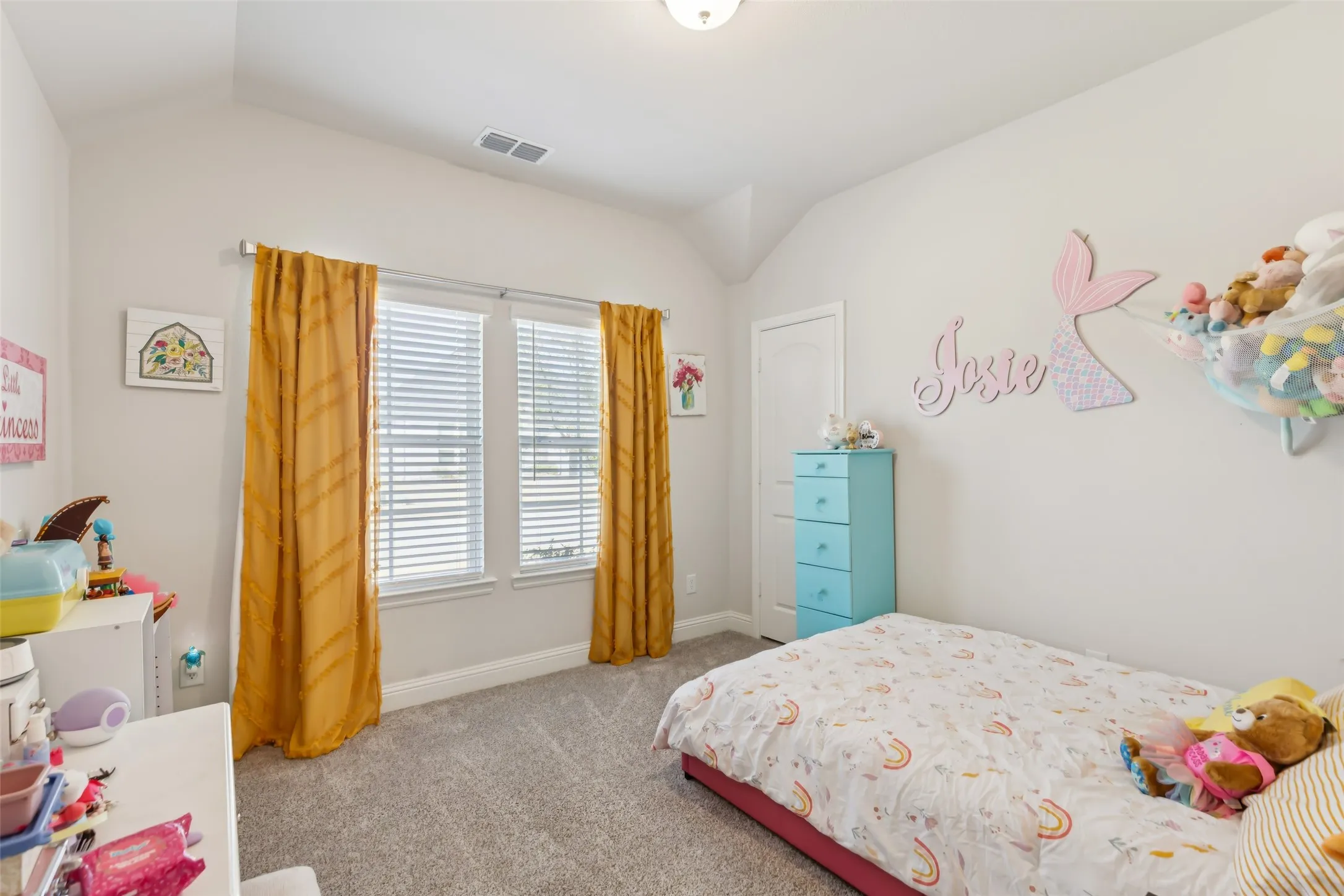 Single Family Residence For Sale in Denton County , 16500 Sunnyland Drive, Celina, Texas 75009, 4 Bedroom, 3 Bathroom, 2 Garage spaces, 2,509 Sqft, built in 2021, mls#21367620, Real Estate Agent in Celina, Homes For Sale in Denton county, Homes For Sale in Celina, Realtor in Celina Texas, Real Estate Brokerage Independent Realty Texas, Luminita Cordes Realtor