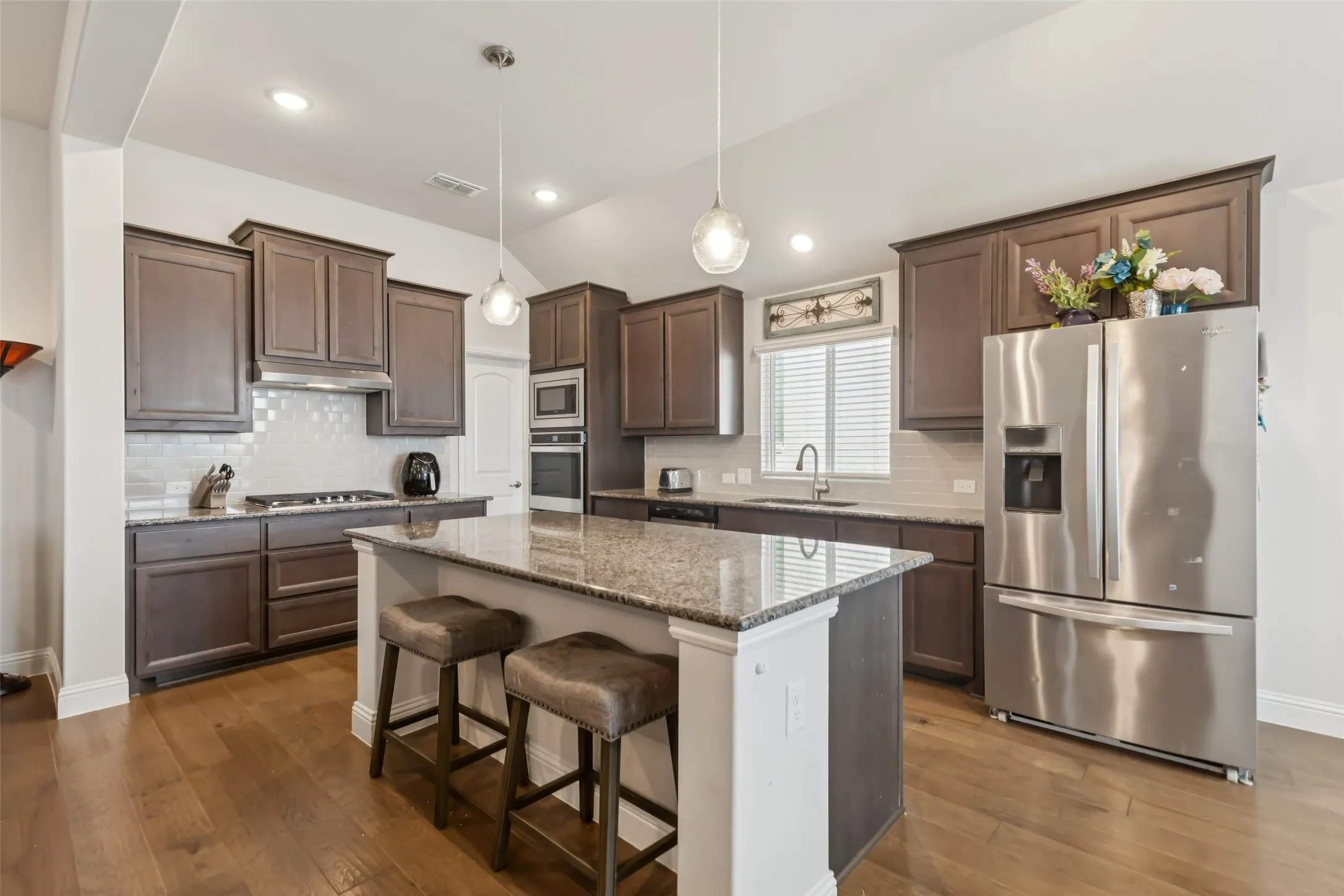 Single Family Residence For Sale in Denton County , 16500 Sunnyland Drive, Celina, Texas 75009, 4 Bedroom, 3 Bathroom, 2 Garage spaces, 2,509 Sqft, built in 2021, mls#21367620, Real Estate Agent in Celina, Homes For Sale in Denton county, Homes For Sale in Celina, Realtor in Celina Texas, Real Estate Brokerage Independent Realty Texas, Luminita Cordes Realtor