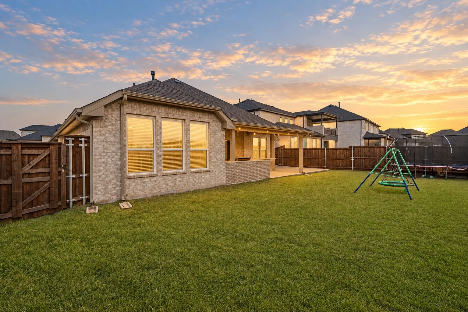 Single Family Residence For Sale in Denton County , 16500 Sunnyland Drive, Celina, Texas 75009, 4 Bedroom, 3 Bathroom, 2 Garage spaces, 2,509 Sqft, built in 2021, mls#21367620, Real Estate Agent in Celina, Homes For Sale in Denton county, Homes For Sale in Celina, Realtor in Celina Texas, Real Estate Brokerage Independent Realty Texas, Luminita Cordes Realtor