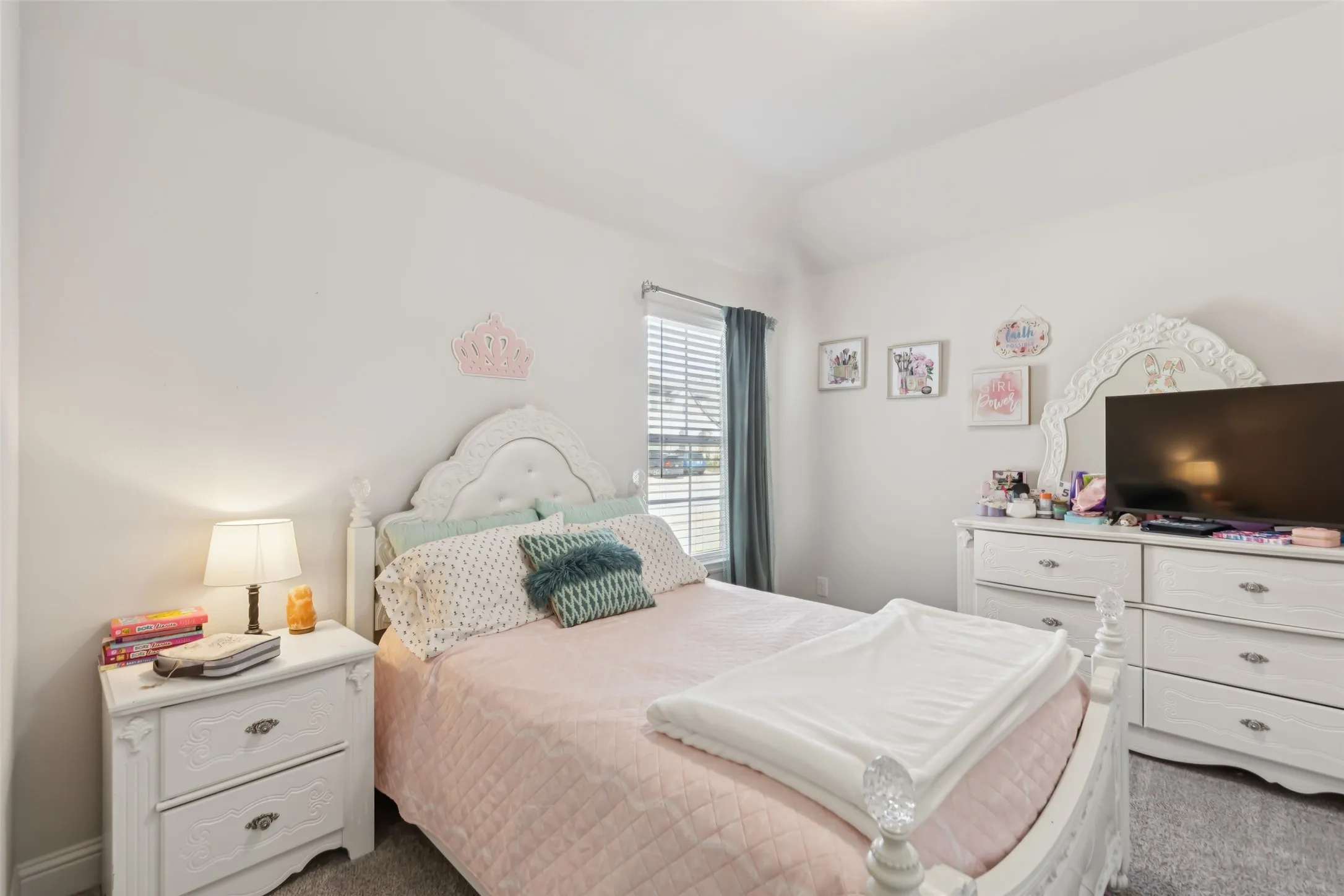 Single Family Residence For Sale in Denton County , 16500 Sunnyland Drive, Celina, Texas 75009, 4 Bedroom, 3 Bathroom, 2 Garage spaces, 2,509 Sqft, built in 2021, mls#21367620, Real Estate Agent in Celina, Homes For Sale in Denton county, Homes For Sale in Celina, Realtor in Celina Texas, Real Estate Brokerage Independent Realty Texas, Luminita Cordes Realtor