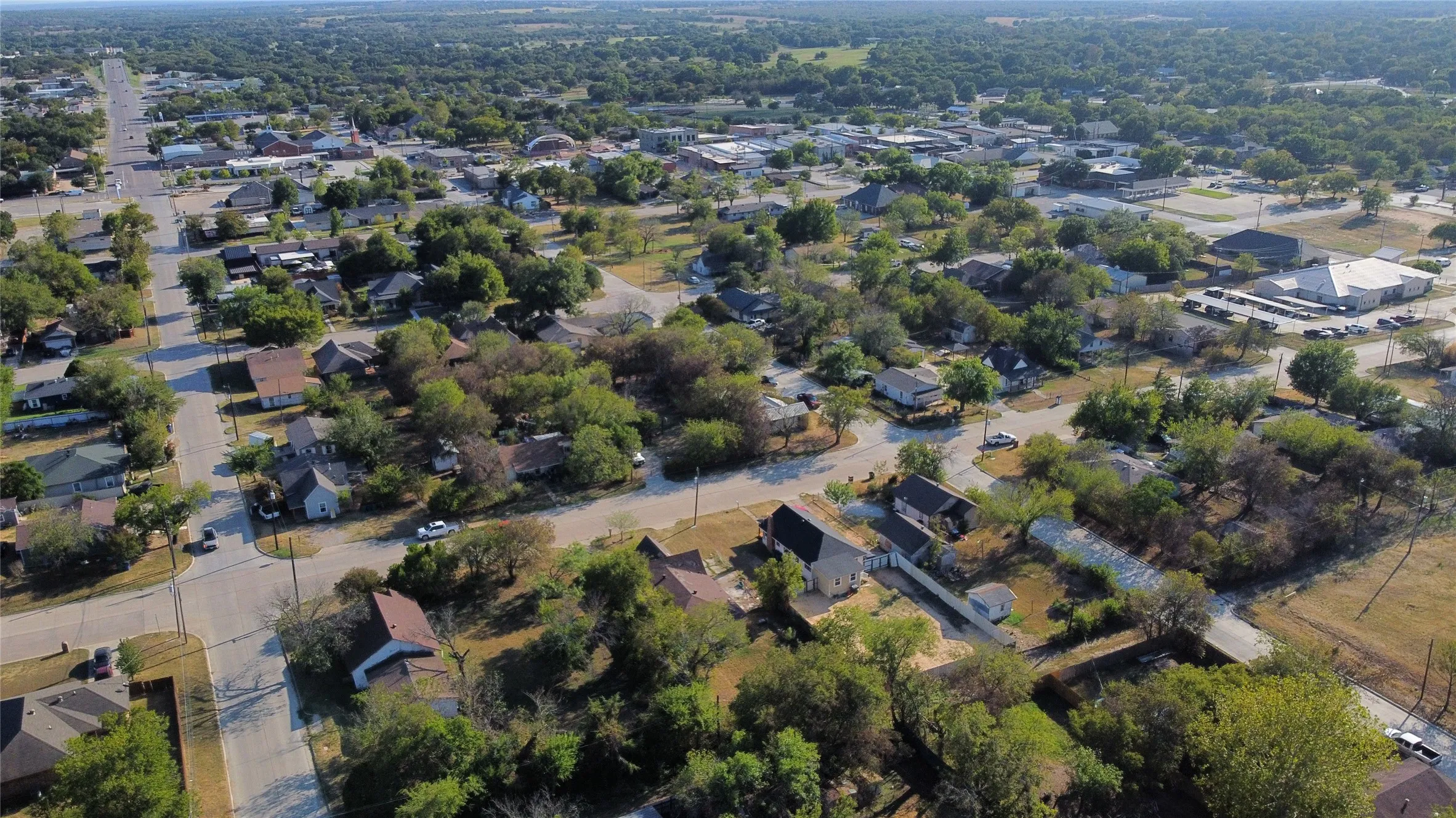 Single Family Residence For Sale in Wise County , 1205 Thompson Street, Bridgeport, Texas 76426, 2 Bedroom, 2 Bathroom, Garage spaces, 1,536 Sqft, built in 1960, mls#21393736, Real Estate Agent in Bridgeport, Homes For Sale in Wise county, Homes For Sale in Bridgeport, Realtor in Bridgeport Texas, Real Estate Brokerage Independent Realty Texas, Luminita Cordes Realtor