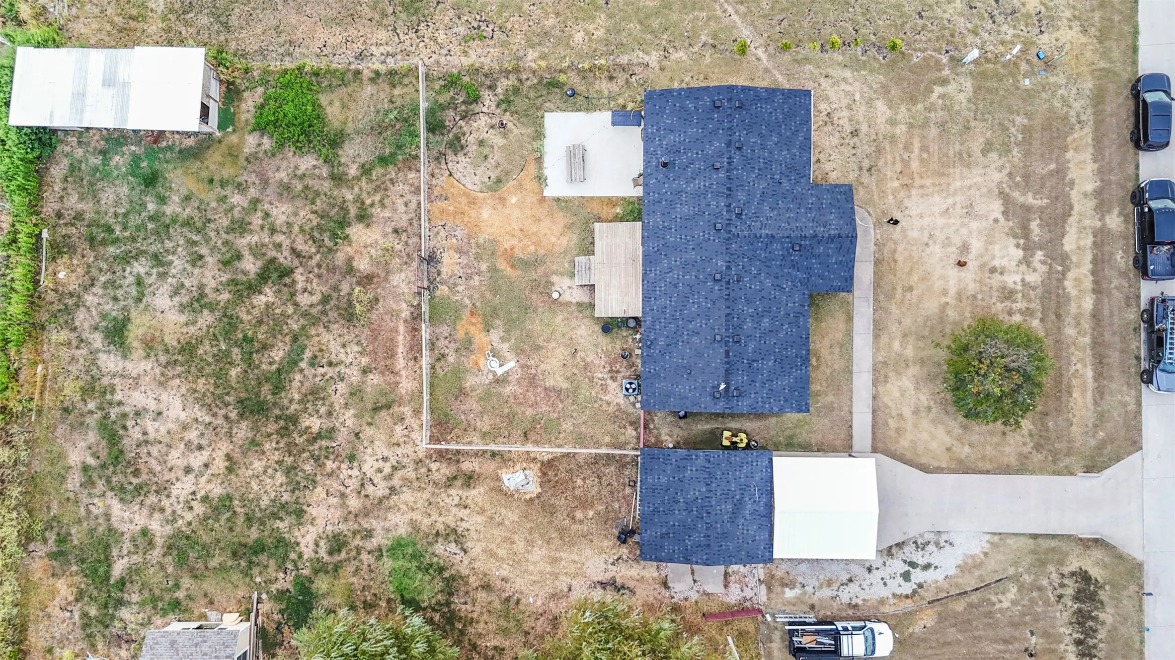 Mobile Home For Sale in Ellis County , 420 Choice Drive, Palmer, Texas 75152, 3 Bedroom, 2 Bathroom, 2 Garage spaces, 1,984 Sqft, built in 1999, mls#21394334, Real Estate Agent in Palmer, Homes For Sale in Ellis county, Homes For Sale in Palmer, Realtor in Palmer Texas, Real Estate Brokerage Independent Realty Texas, Luminita Cordes Realtor