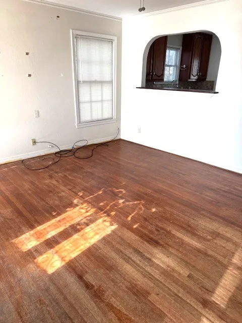 Single Family Residence For Sale in Dallas County , 6615 Day Street, Dallas, Texas 75227, 2 Bedroom, 1 Bathroom, 1 Garage spaces, 1,160 Sqft, built in 1950, mls#21396290, Real Estate Agent in Dallas, Homes For Sale in Dallas county, Homes For Sale in Dallas, Realtor in Dallas Texas, Real Estate Brokerage Independent Realty Texas, Luminita Cordes Realtor