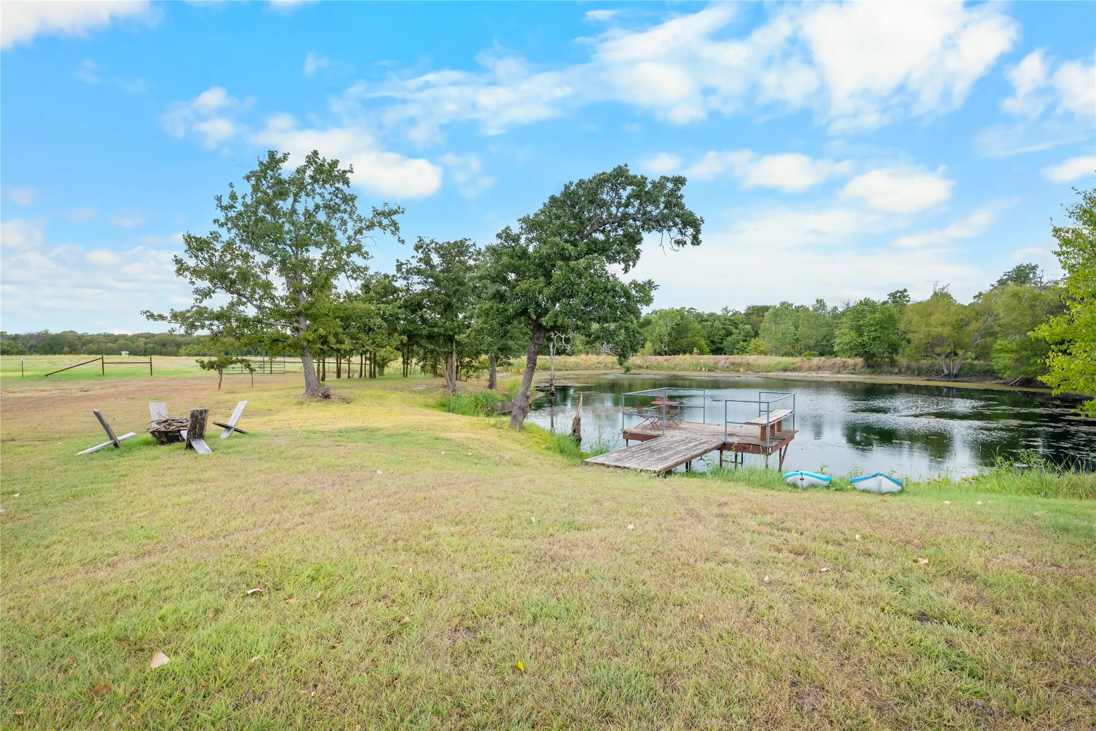 Farm For Sale in Limestone County , 1500 Lcr 102, Mount Calm, Texas 76673, 4 Bedroom, 3 Bathroom, Garage spaces, 2,703 Sqft, built in 2010, mls#21395626, Real Estate Agent in Mount Calm, Homes For Sale in Limestone county, Homes For Sale in Mount Calm, Realtor in Mount Calm Texas, Real Estate Brokerage Independent Realty Texas, Luminita Cordes Realtor