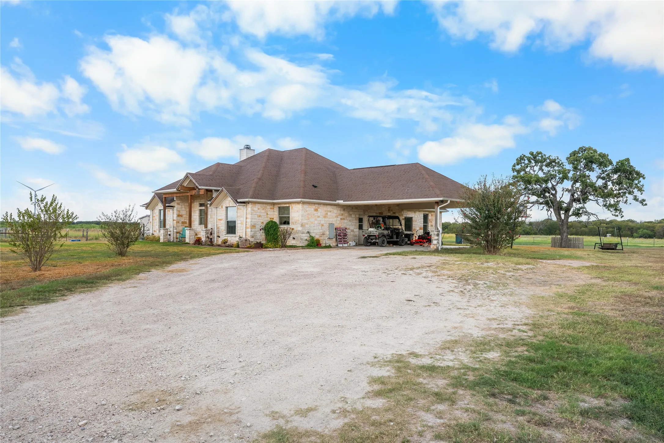 Farm For Sale in Limestone County , 1500 Lcr 102, Mount Calm, Texas 76673, 4 Bedroom, 3 Bathroom, Garage spaces, 2,703 Sqft, built in 2010, mls#21395626, Real Estate Agent in Mount Calm, Homes For Sale in Limestone county, Homes For Sale in Mount Calm, Realtor in Mount Calm Texas, Real Estate Brokerage Independent Realty Texas, Luminita Cordes Realtor