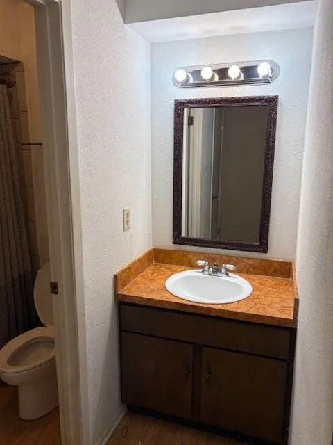 Single Family Residence For Sale in Dallas County , 1909 Bosque Drive, Garland, Texas 75040, 3 Bedroom, 2 Bathroom, 2 Garage spaces, 1,434 Sqft, built in 1971, mls#21396296, Real Estate Agent in Garland, Homes For Sale in Dallas county, Homes For Sale in Garland, Realtor in Garland Texas, Real Estate Brokerage Independent Realty Texas, Luminita Cordes Realtor