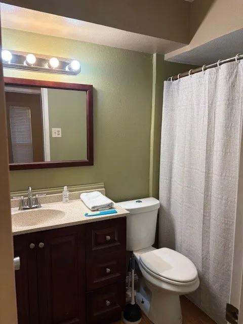 Single Family Residence For Sale in Dallas County , 1909 Bosque Drive, Garland, Texas 75040, 3 Bedroom, 2 Bathroom, 2 Garage spaces, 1,434 Sqft, built in 1971, mls#21396296, Real Estate Agent in Garland, Homes For Sale in Dallas county, Homes For Sale in Garland, Realtor in Garland Texas, Real Estate Brokerage Independent Realty Texas, Luminita Cordes Realtor