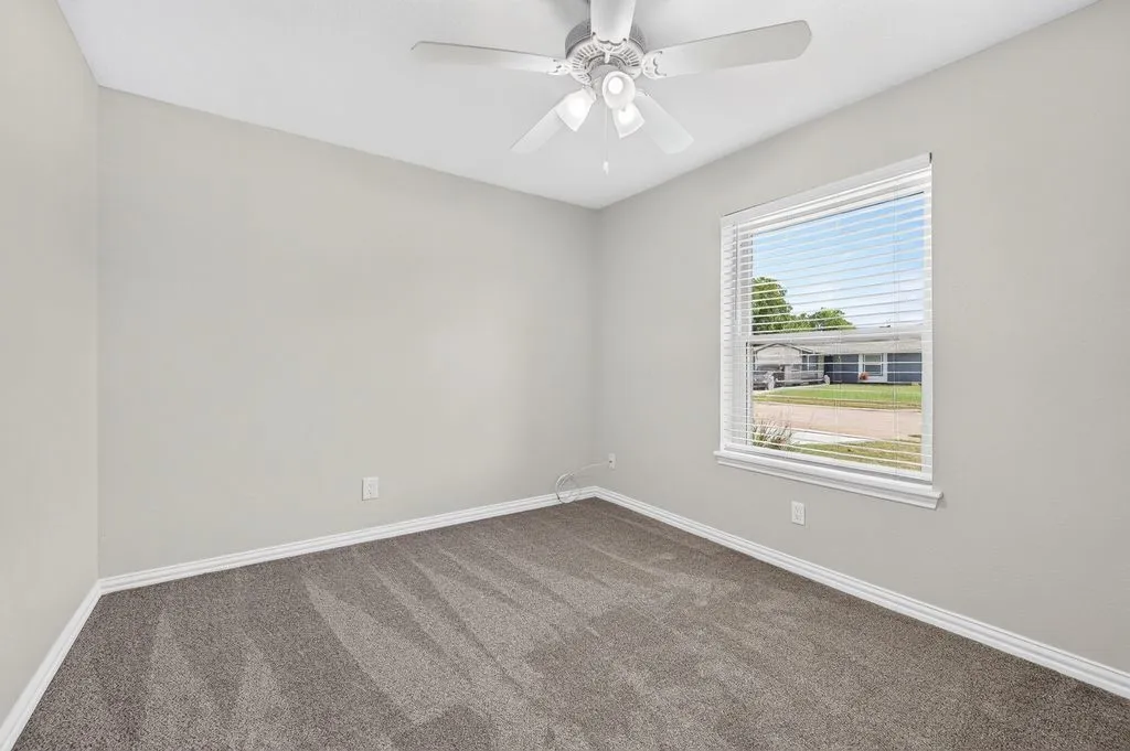 Single Family Residence For Sale in Tarrant County , 7208 Romford Way, North Richland Hills, Texas 76182, 3 Bedroom, 2 Bathroom, 1 Garage spaces, 1,361 Sqft, built in 1977, mls#21396263, Real Estate Agent in North Richland Hills, Homes For Sale in Tarrant county, Homes For Sale in North Richland Hills, Realtor in North Richland Hills Texas, Real Estate Brokerage Independent Realty Texas, Luminita Cordes Realtor