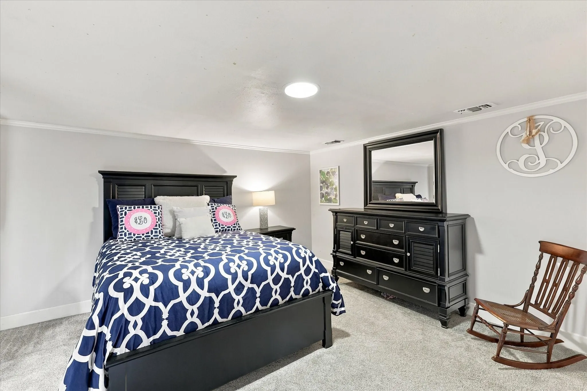 Single Family Residence For Sale in Tarrant County , 1500 Clover Lane, Fort Worth, Texas 76107, 4 Bedroom, 3 Bathroom, Garage spaces, 2,376 Sqft, built in 1924, mls#21395932, Real Estate Agent in Fort Worth, Homes For Sale in Tarrant county, Homes For Sale in Fort Worth, Realtor in Fort Worth Texas, Real Estate Brokerage Independent Realty Texas, Luminita Cordes Realtor